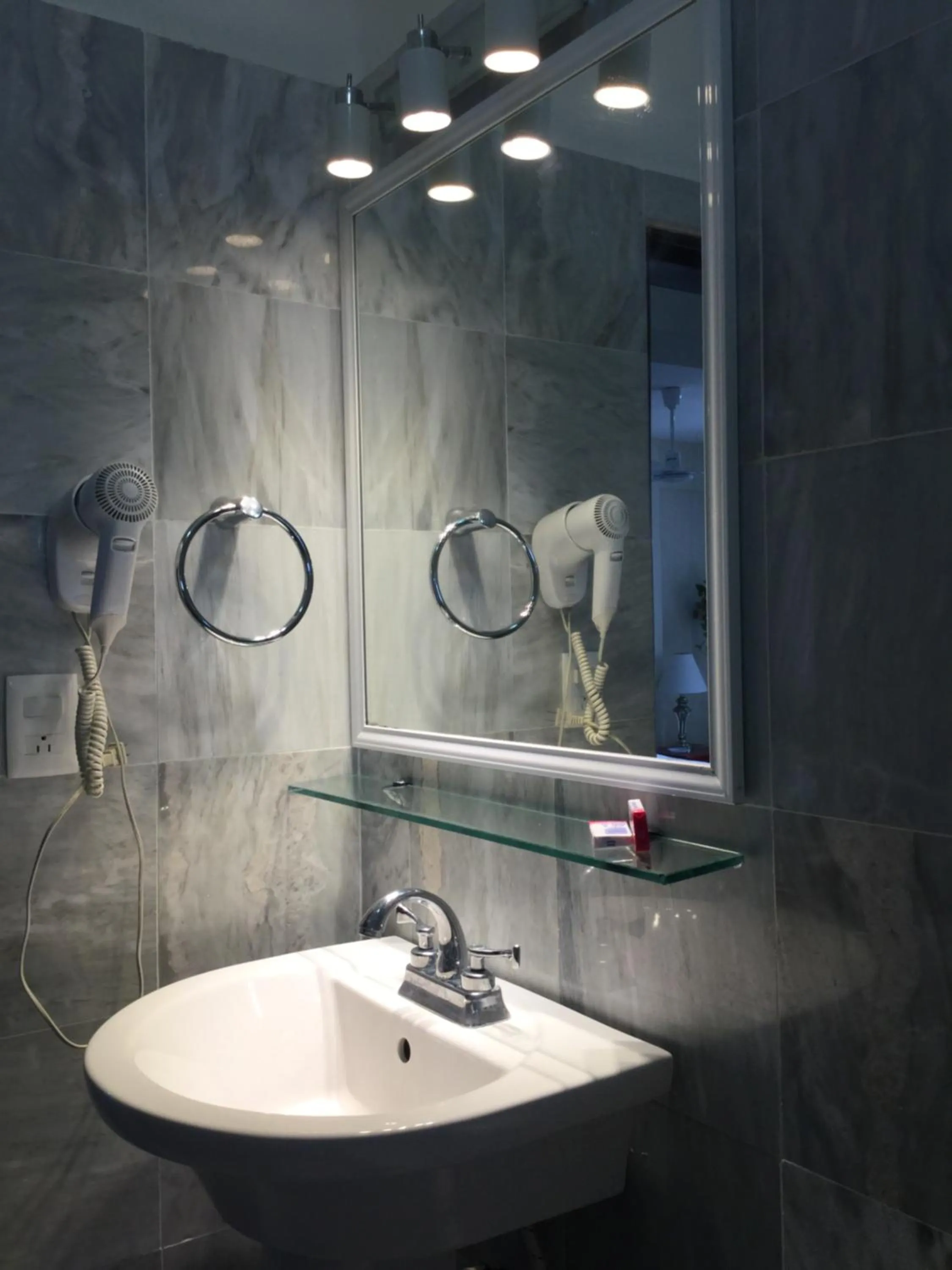 Bathroom in Boutique Hotel Delfin 5th Avenue