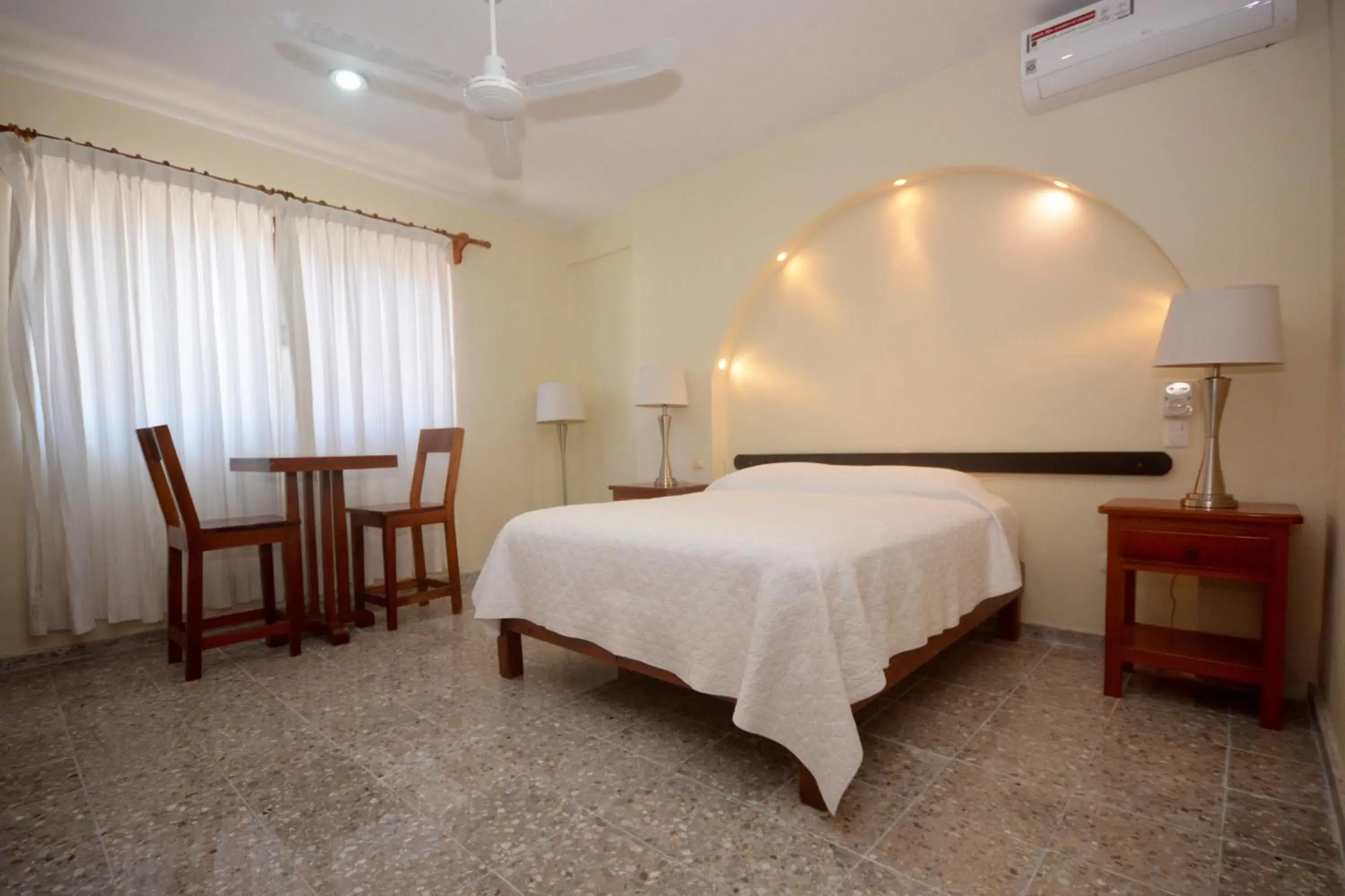 Deluxe Room in Boutique Hotel Delfin 5th Avenue Deluxe Room in Boutique Hotel Delfin 5th Avenue