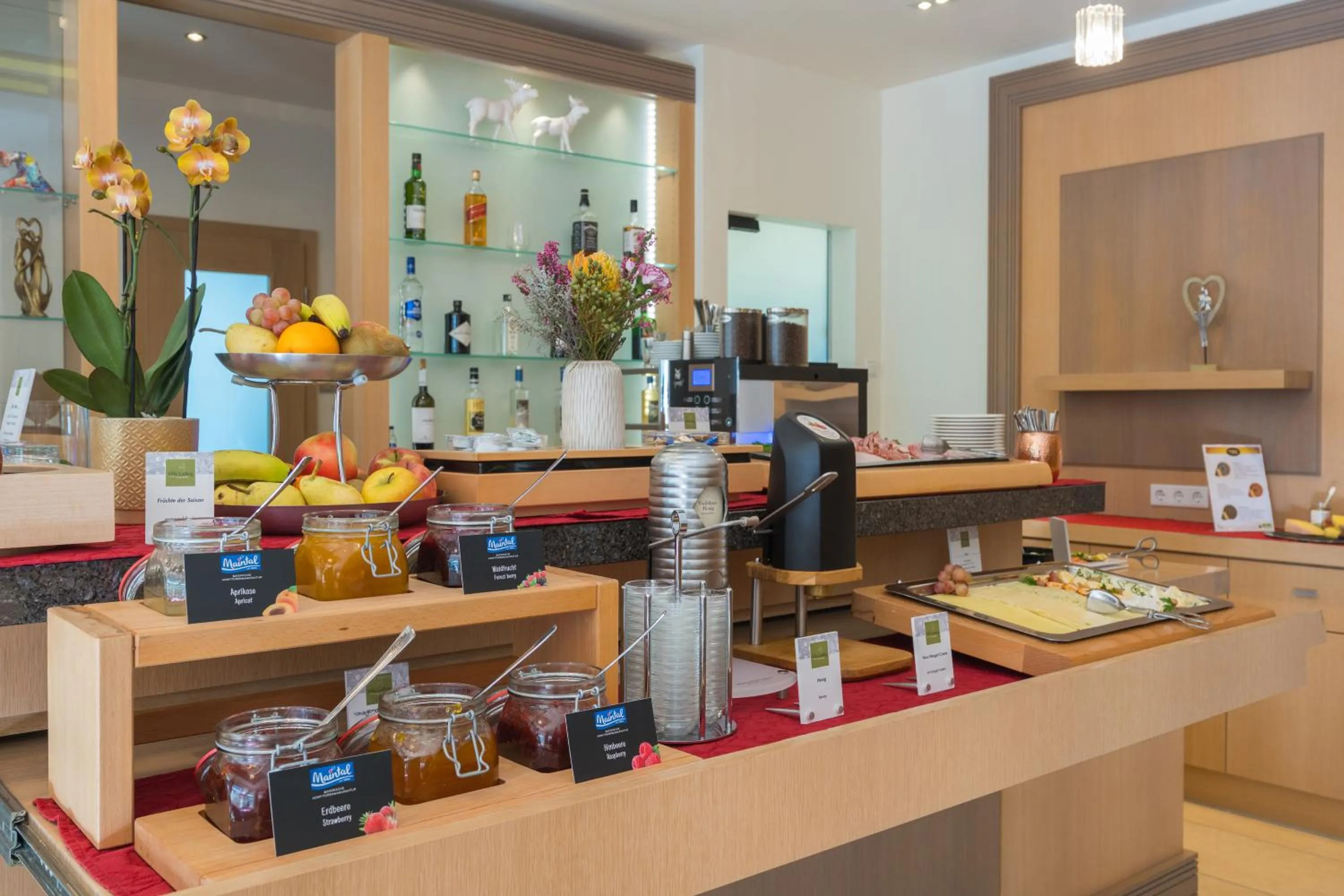 Breakfast in Villa Ludwig Suite Hotel