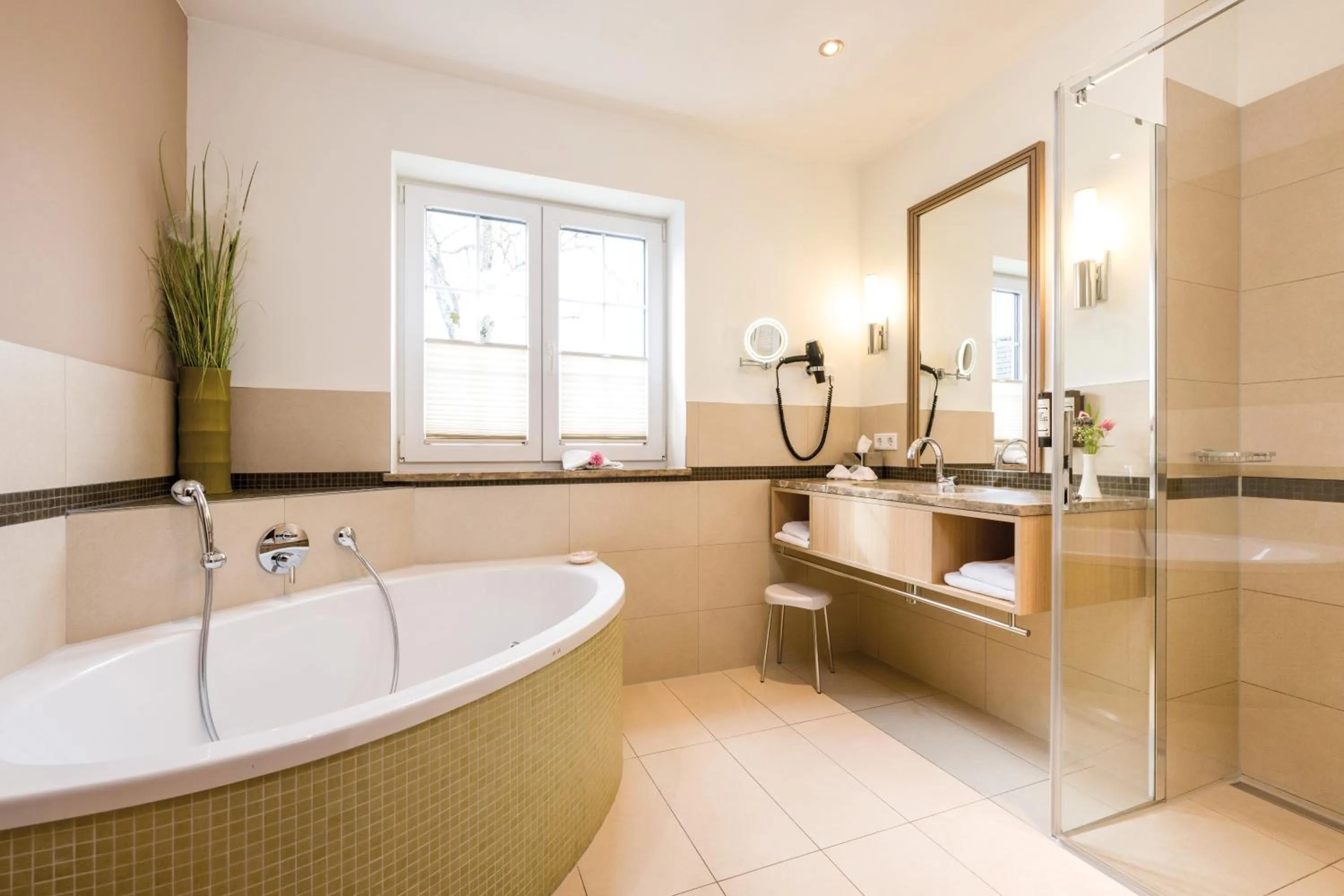 Bathroom in Villa Ludwig Suite Hotel