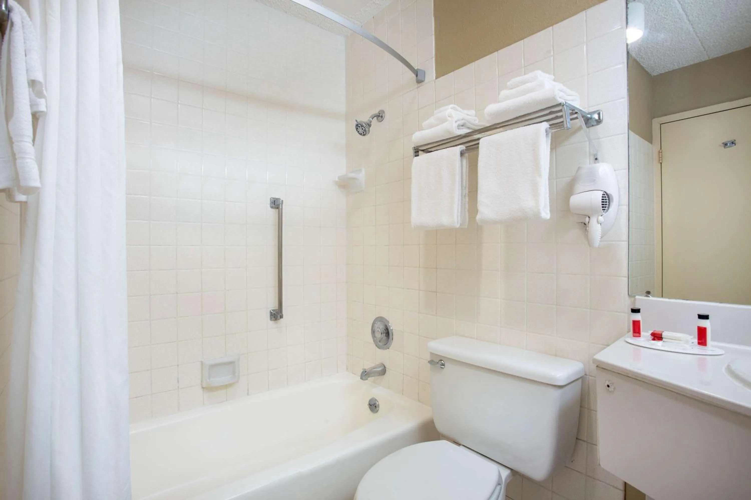 Bathroom in Super 8 by Wyndham Erie/I 90