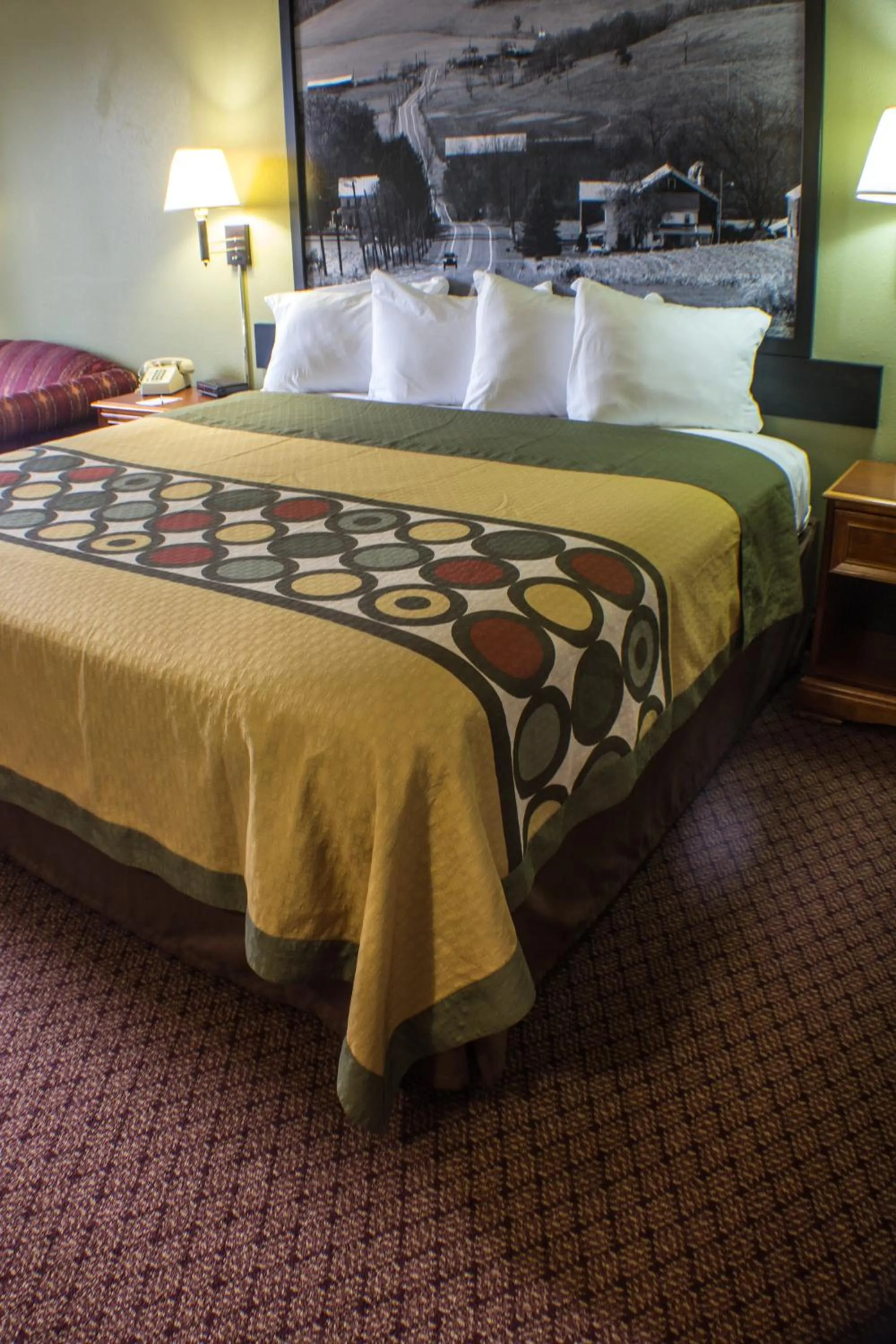 Bed in Super 8 by Wyndham Erie/I 90