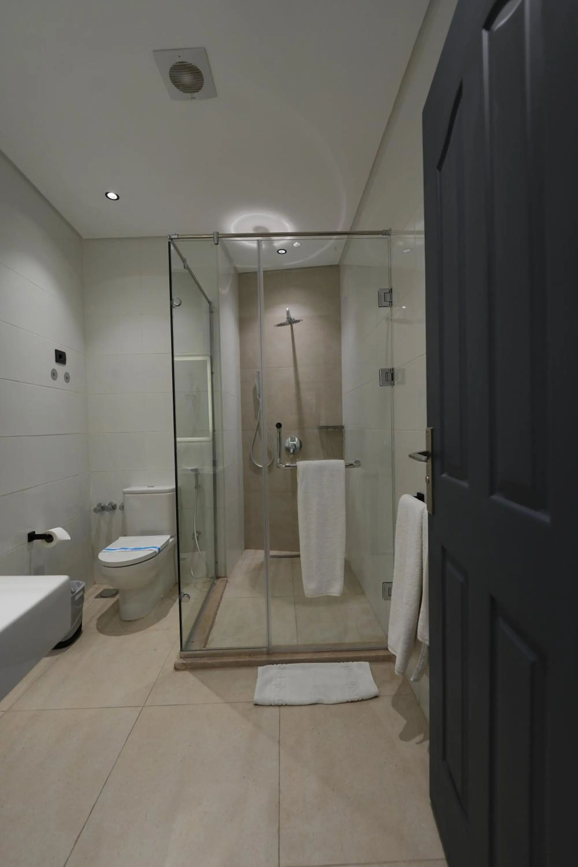 NewCity Hotel & Suites