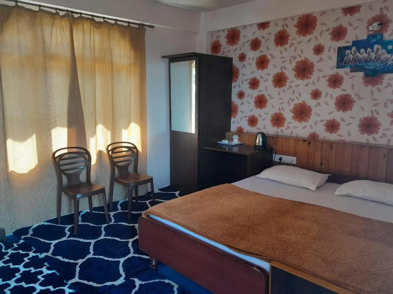 Bed in Hotel Paradiso