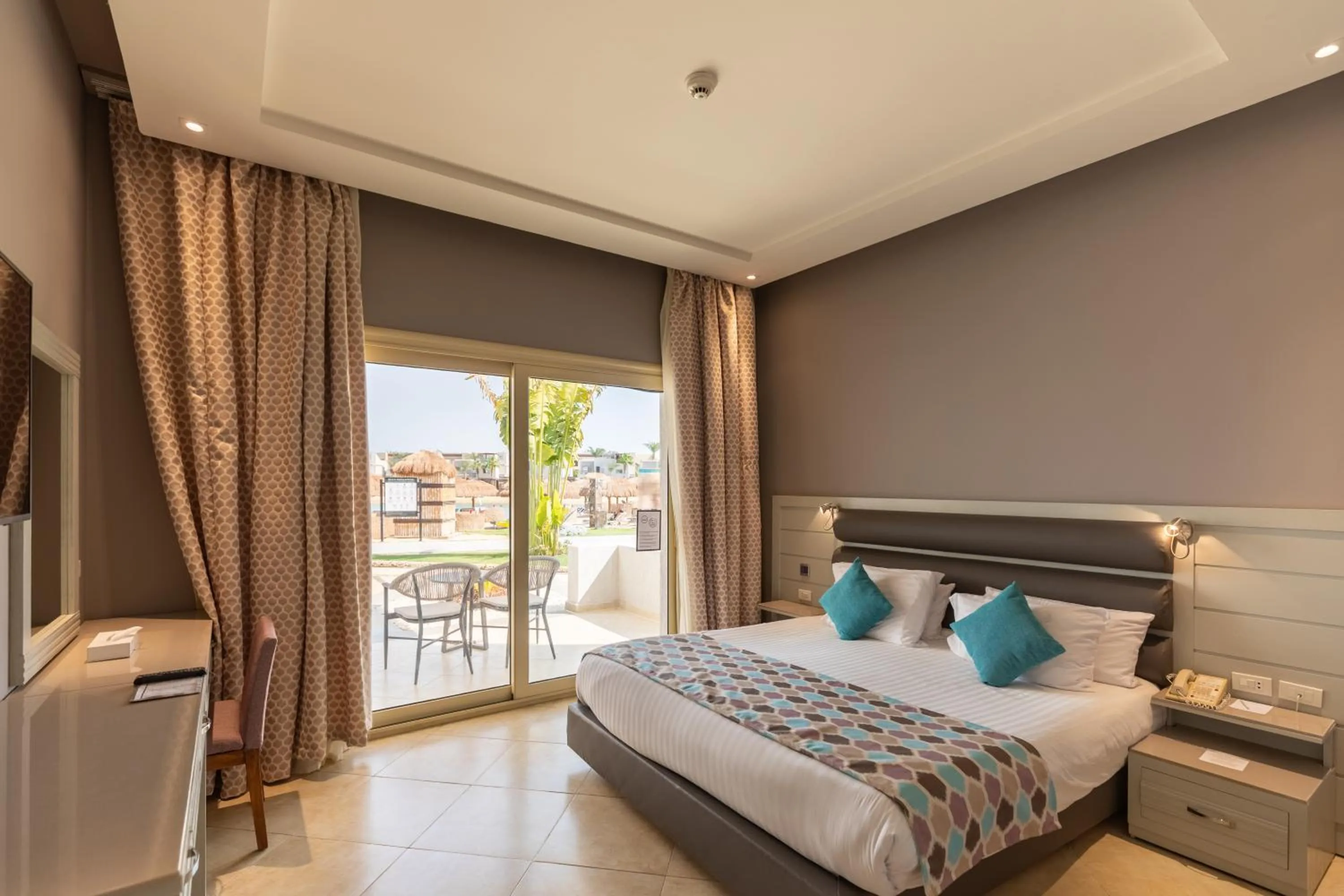 Bed in Sunrise Crystal Bay Resort -Grand Select