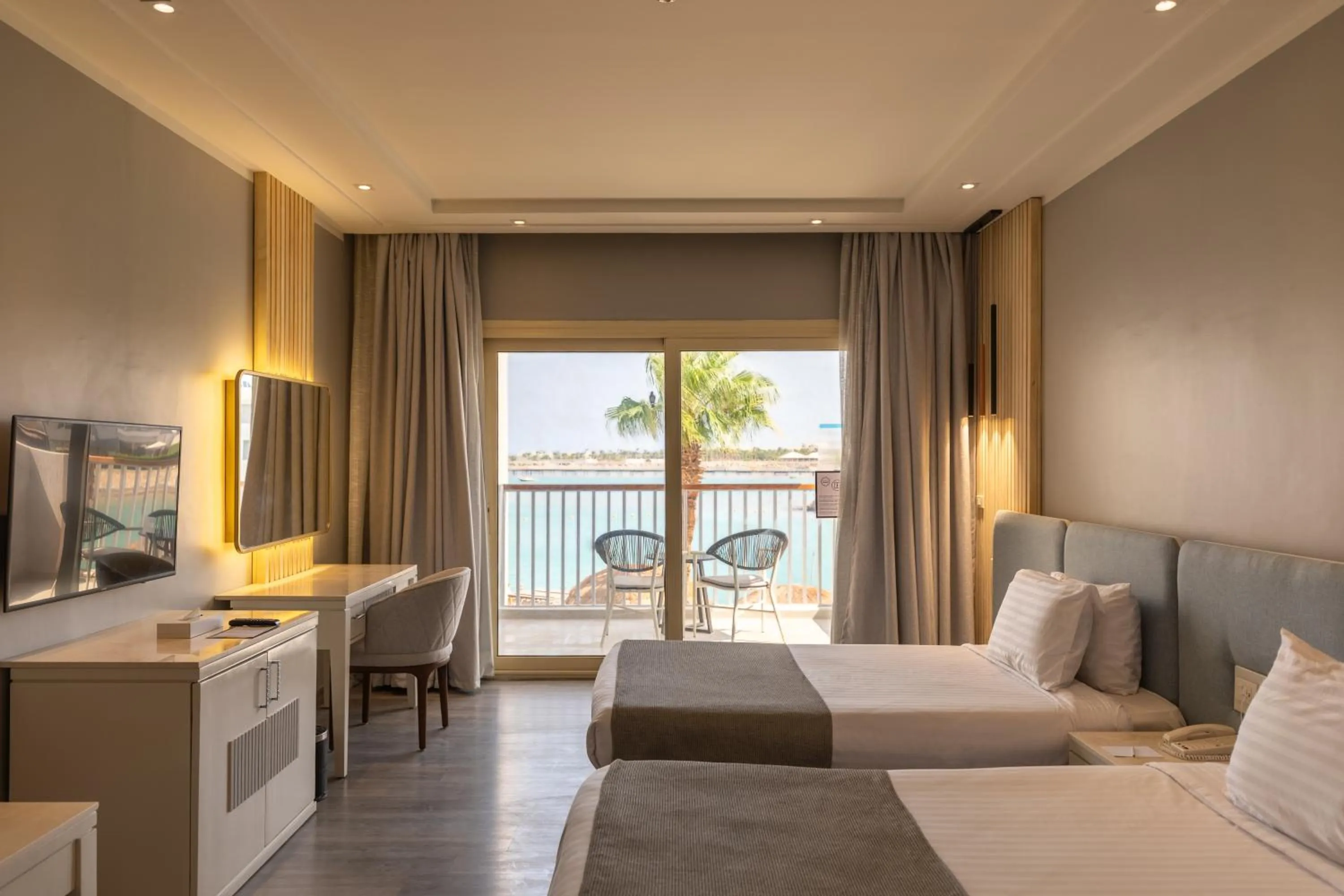 Bed in Sunrise Crystal Bay Resort -Grand Select