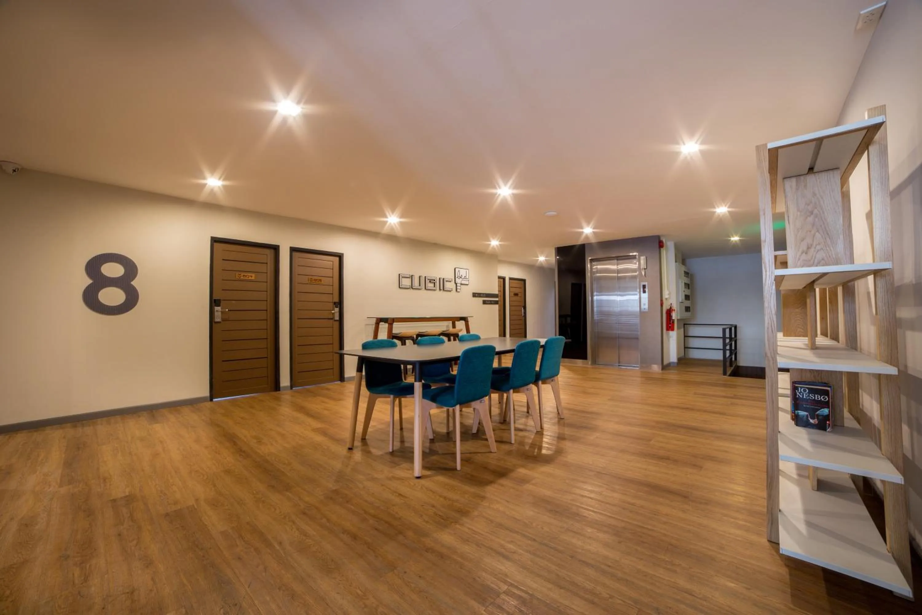 Communal lounge/ TV room in Cubic Bed Pratunam