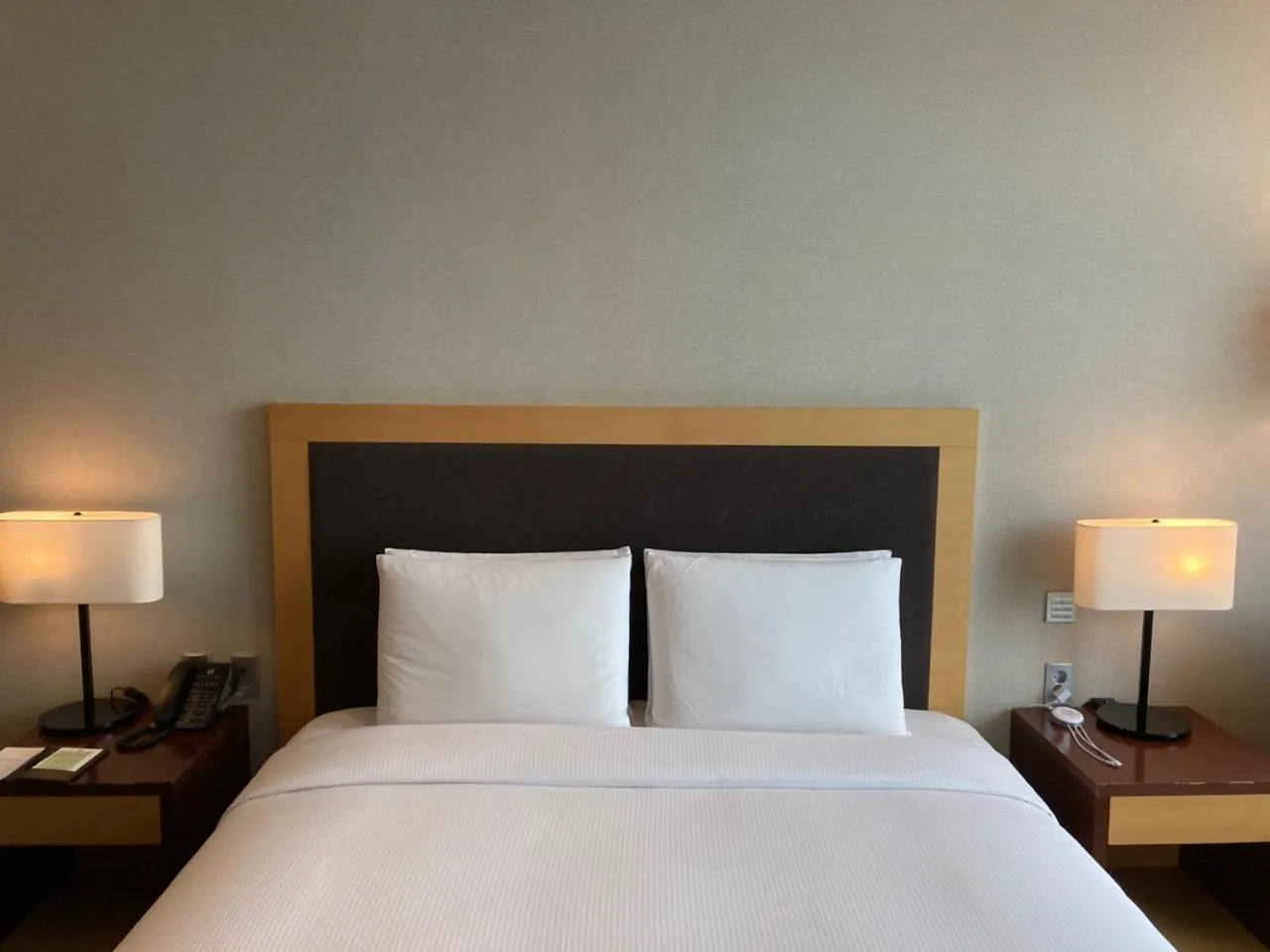 Bed in Hidden Bay Hotel