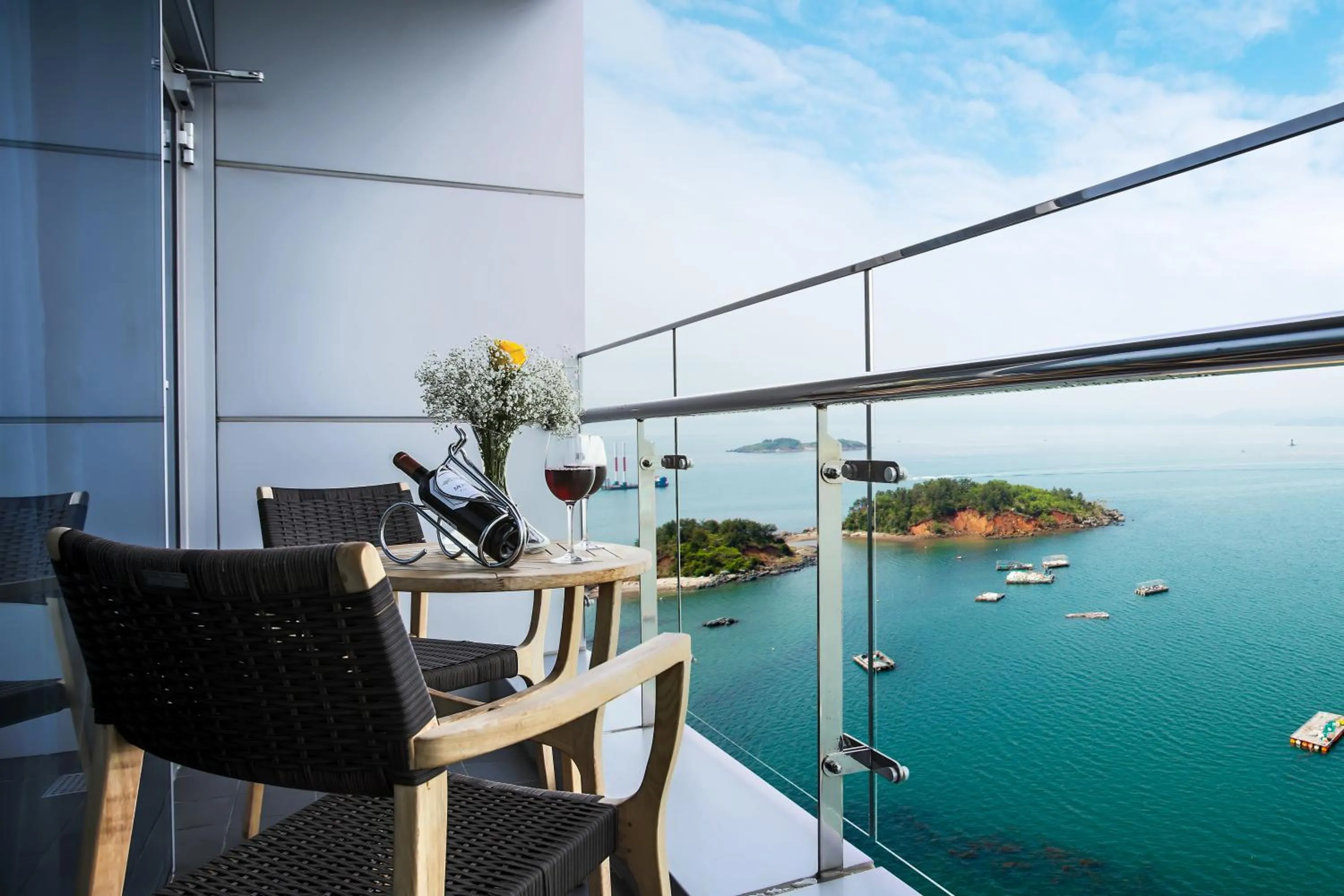 Balcony/Terrace in Hidden Bay Hotel