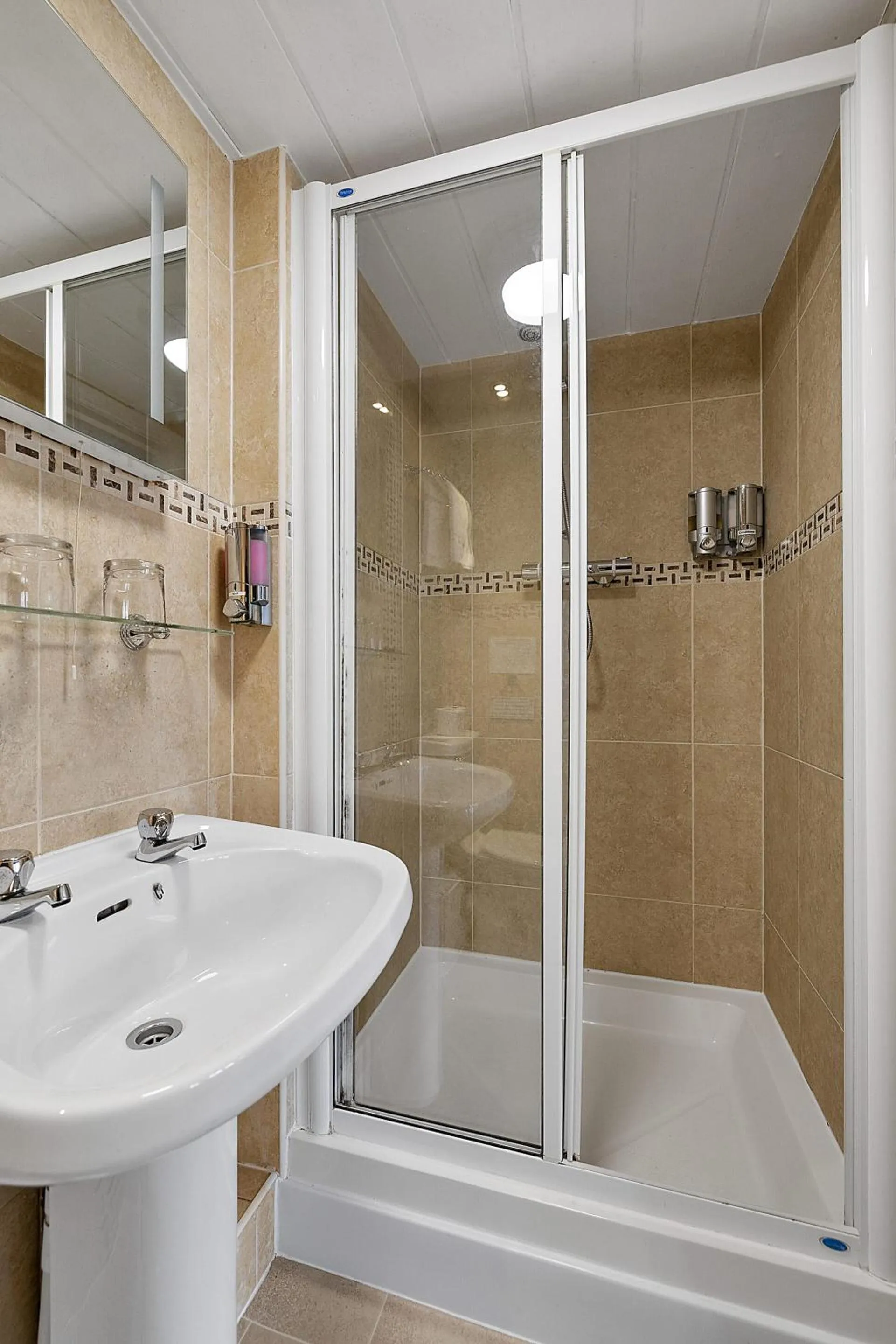 Bathroom in Imperial Plymouth