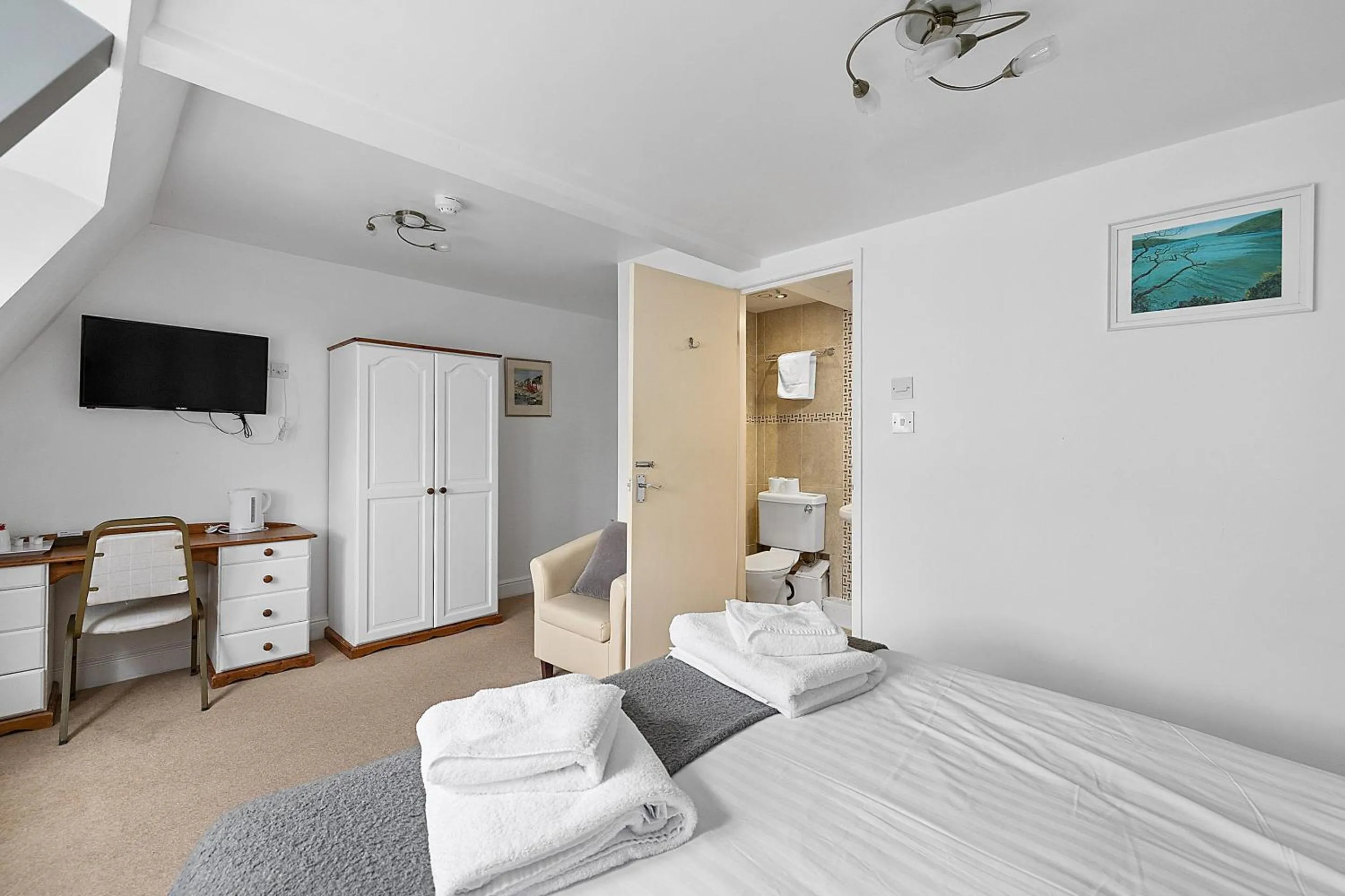 Bedroom, Bed in Imperial Plymouth