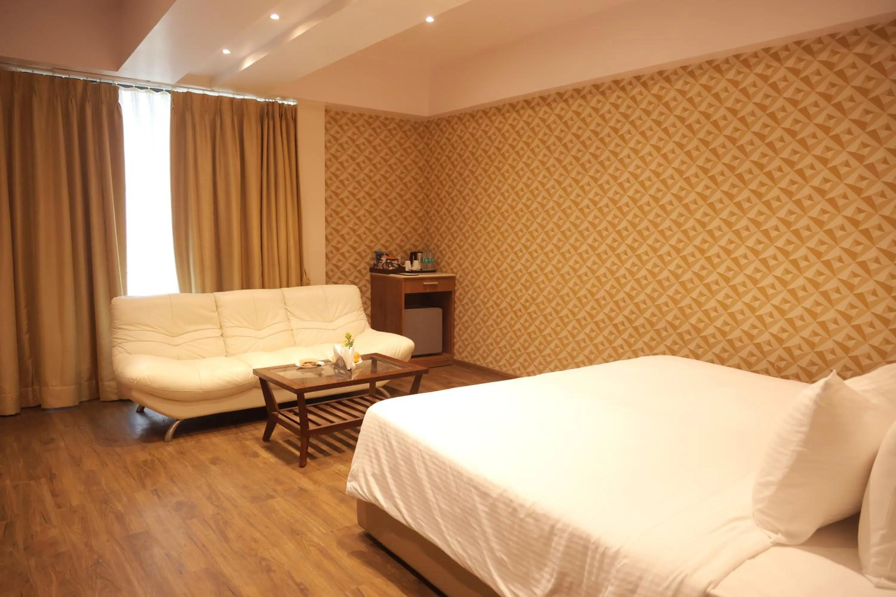 Bed in Sarovar Portico, Somnath