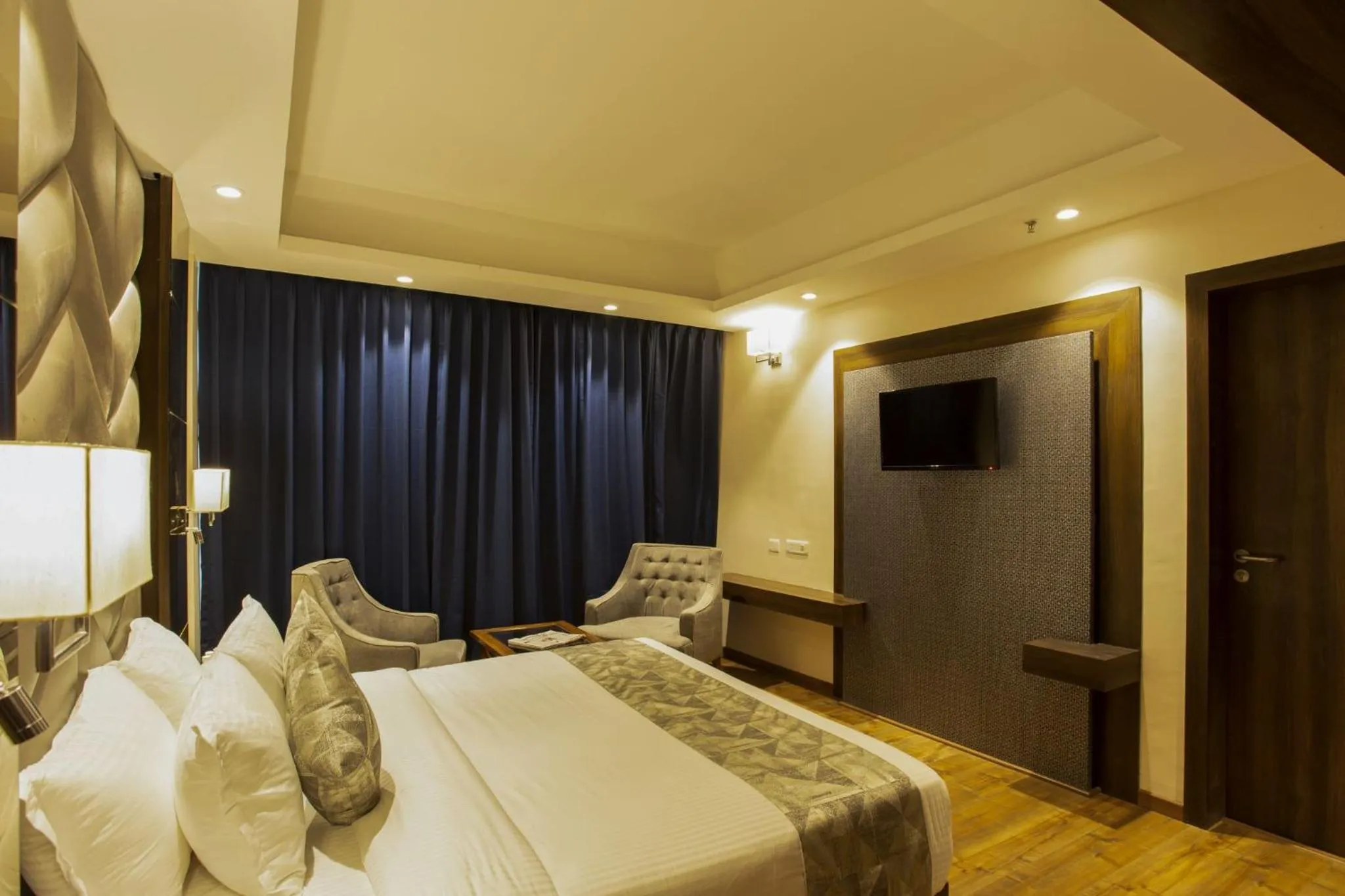 Bed in Sarovar Portico, Somnath