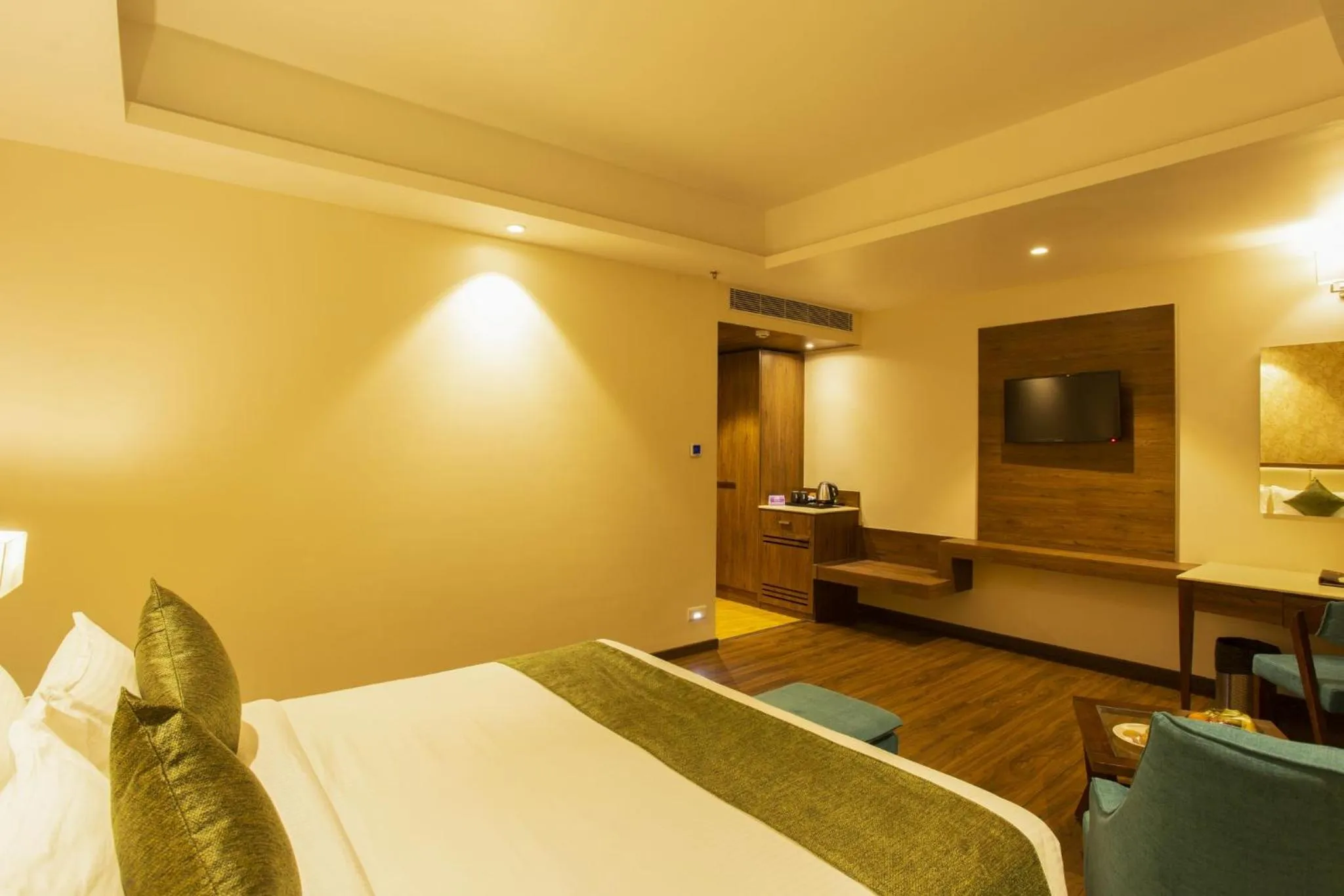Bed in Sarovar Portico, Somnath