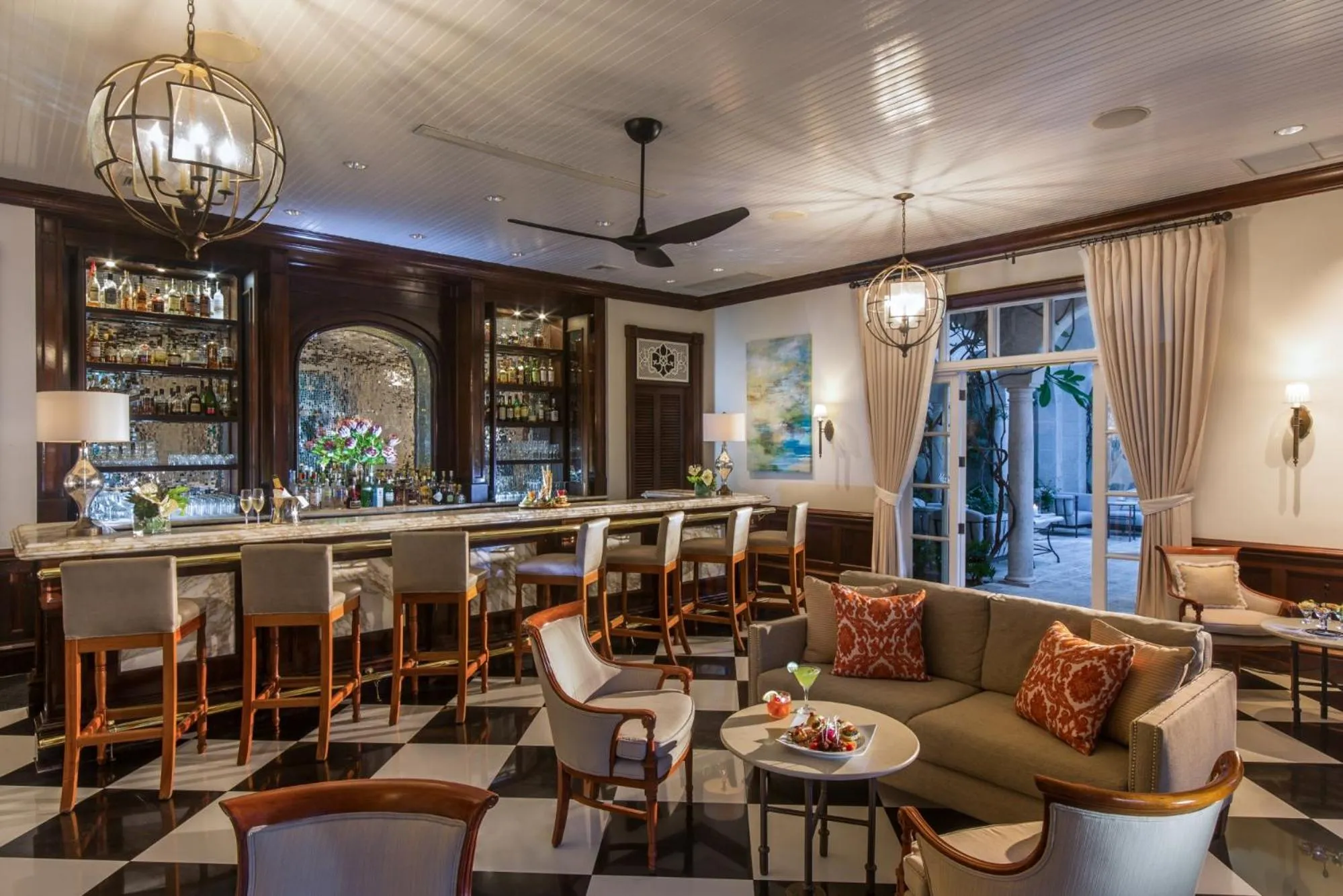 Lounge or bar in The Palms Turks and Caicos