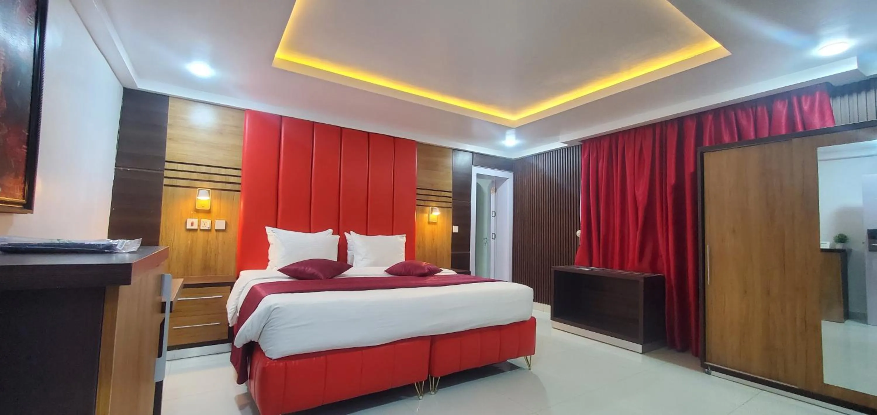 Bed in Dalchifit Suites by Premium Swiss Hospitality
