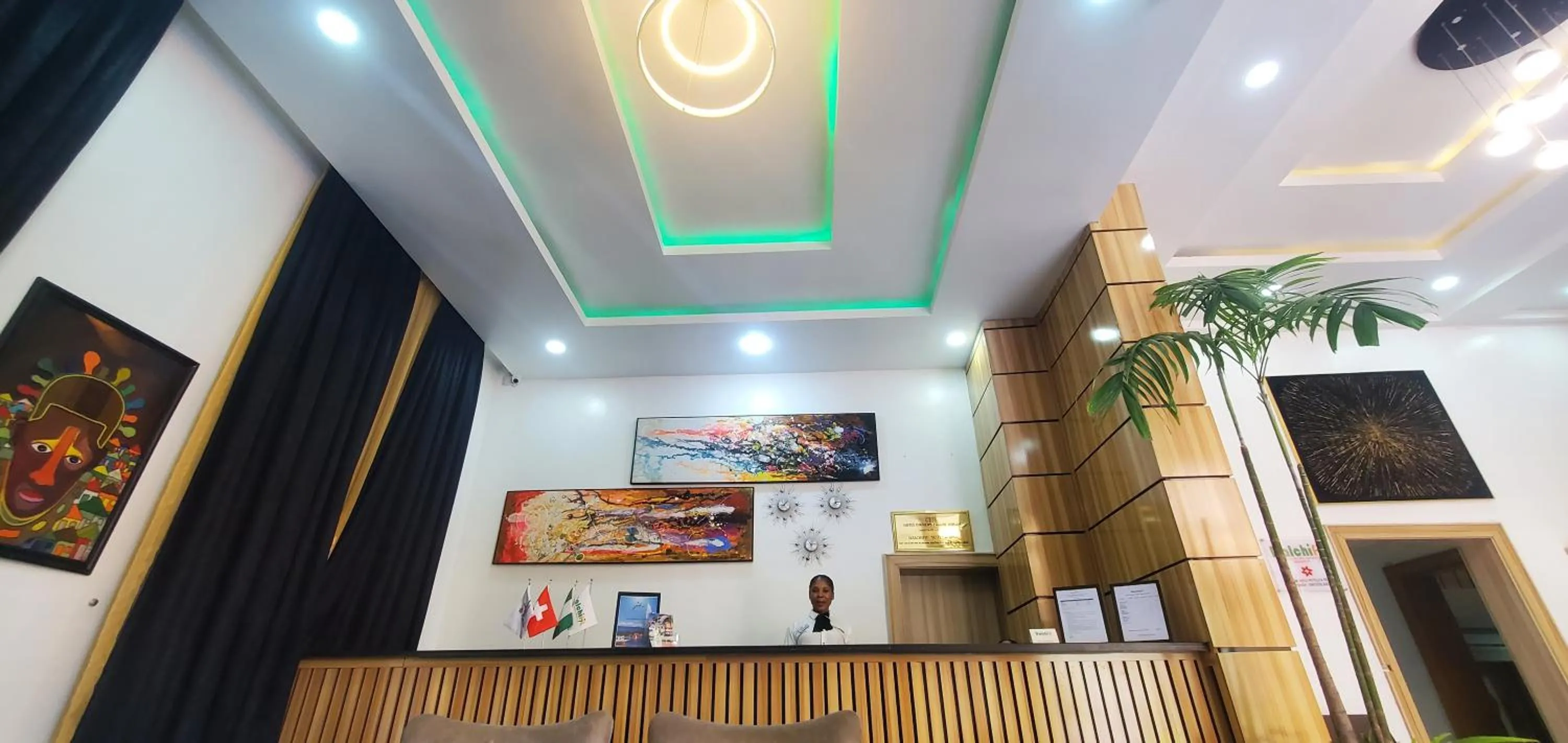 Lobby or reception in Dalchifit Suites by Premium Swiss Hospitality