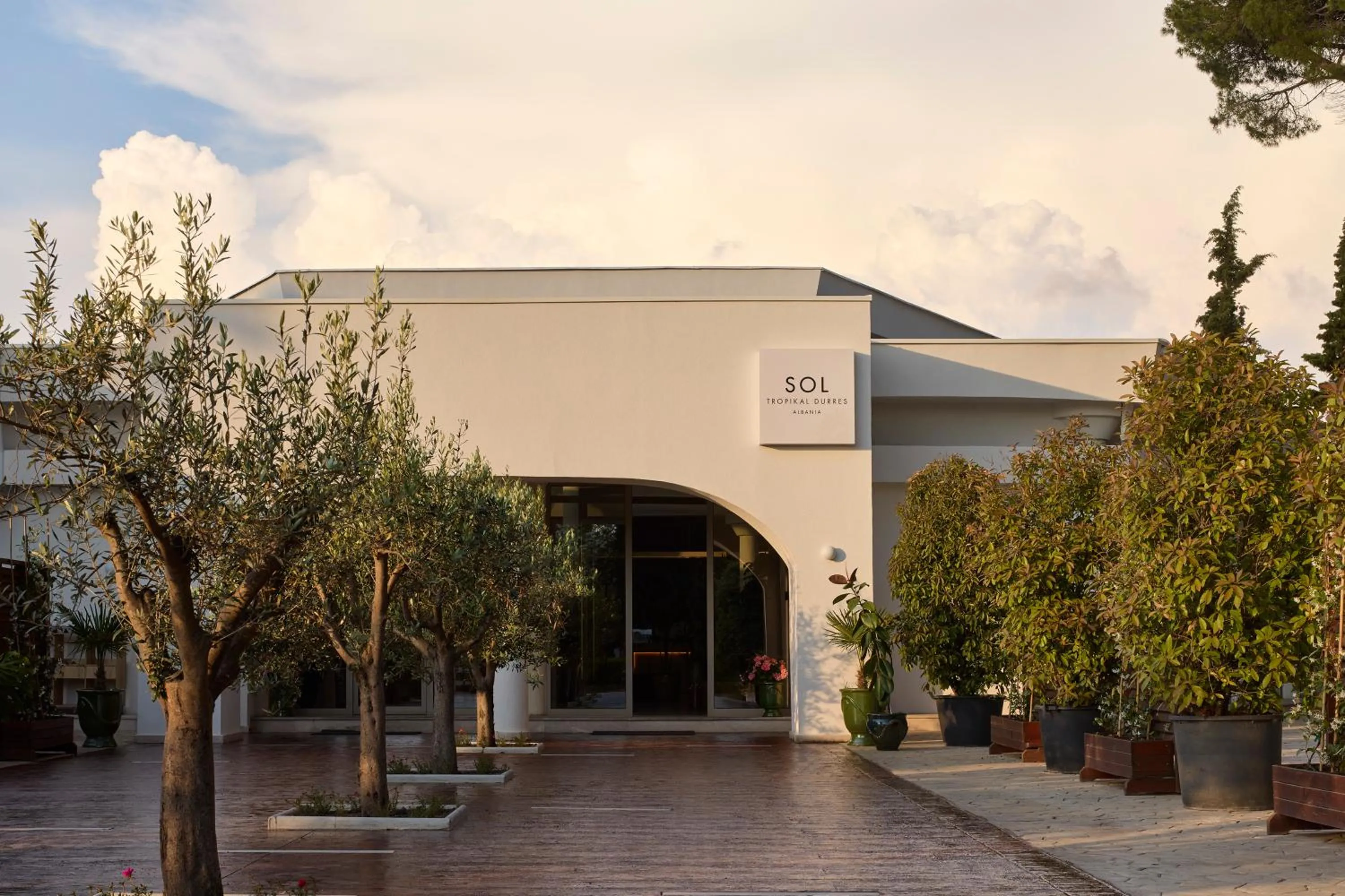 Property building in Sol Tropikal Durrës