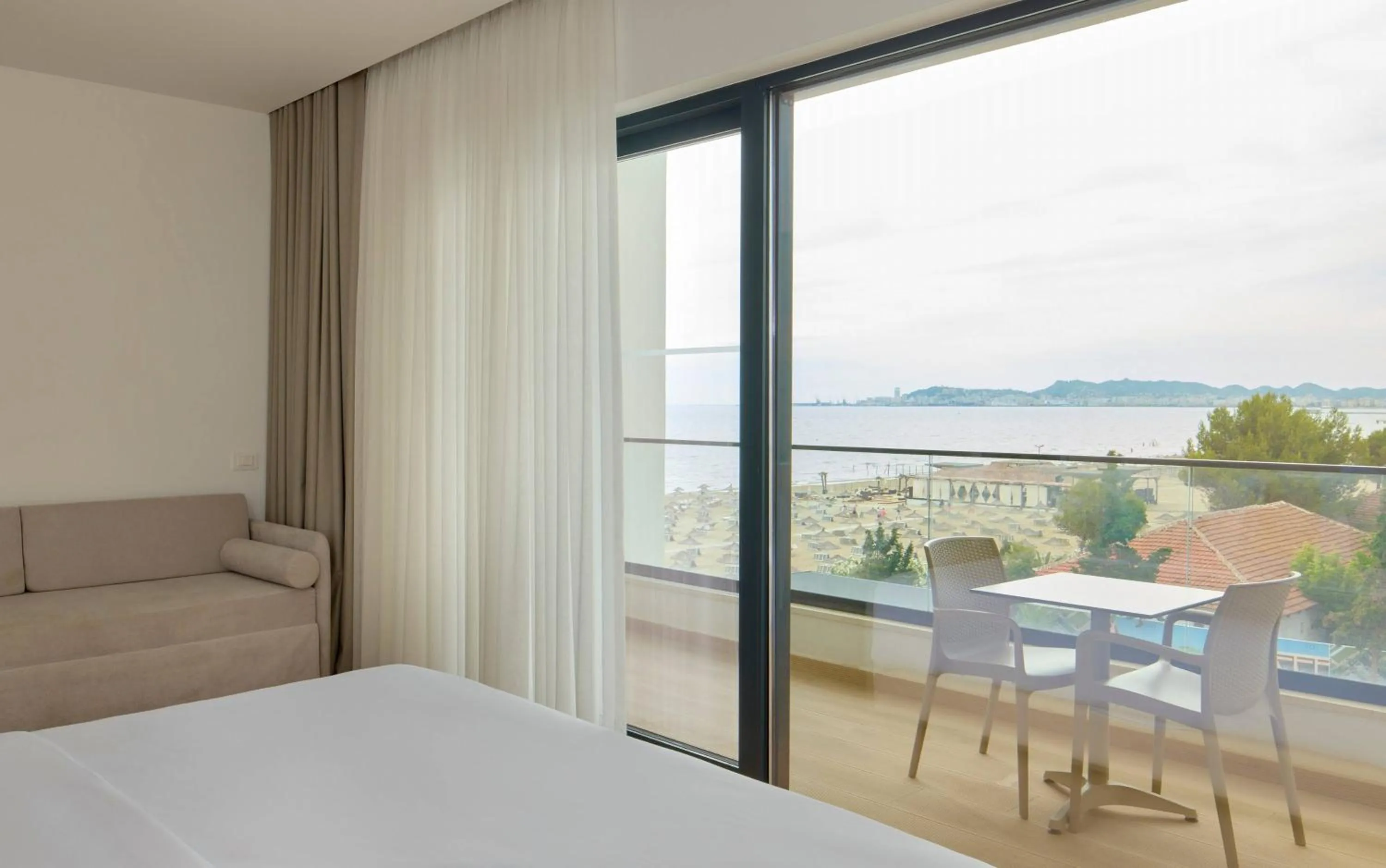 Property building, Bed in SOL Tropikal Durres