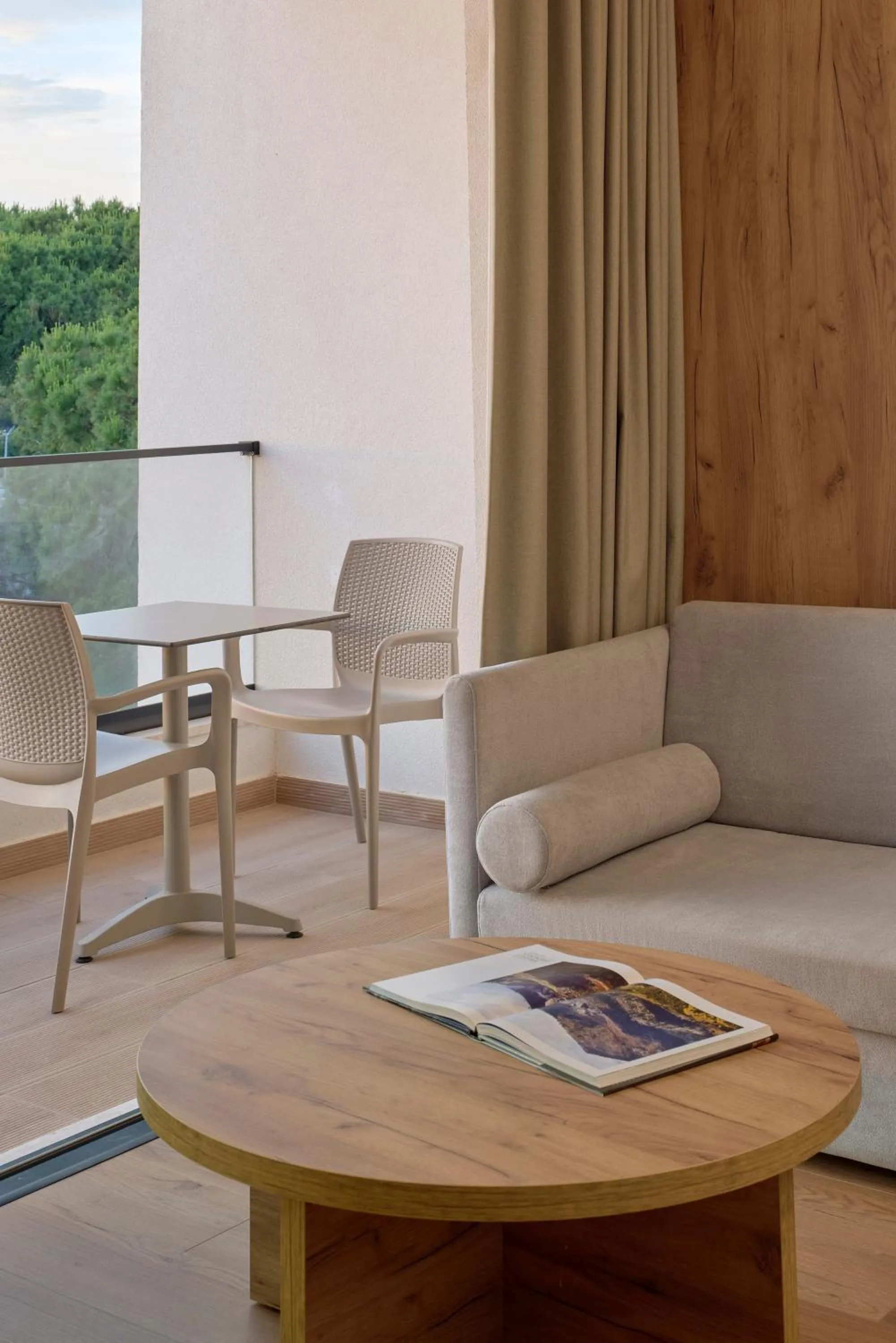 Property building in SOL Tropikal Durres