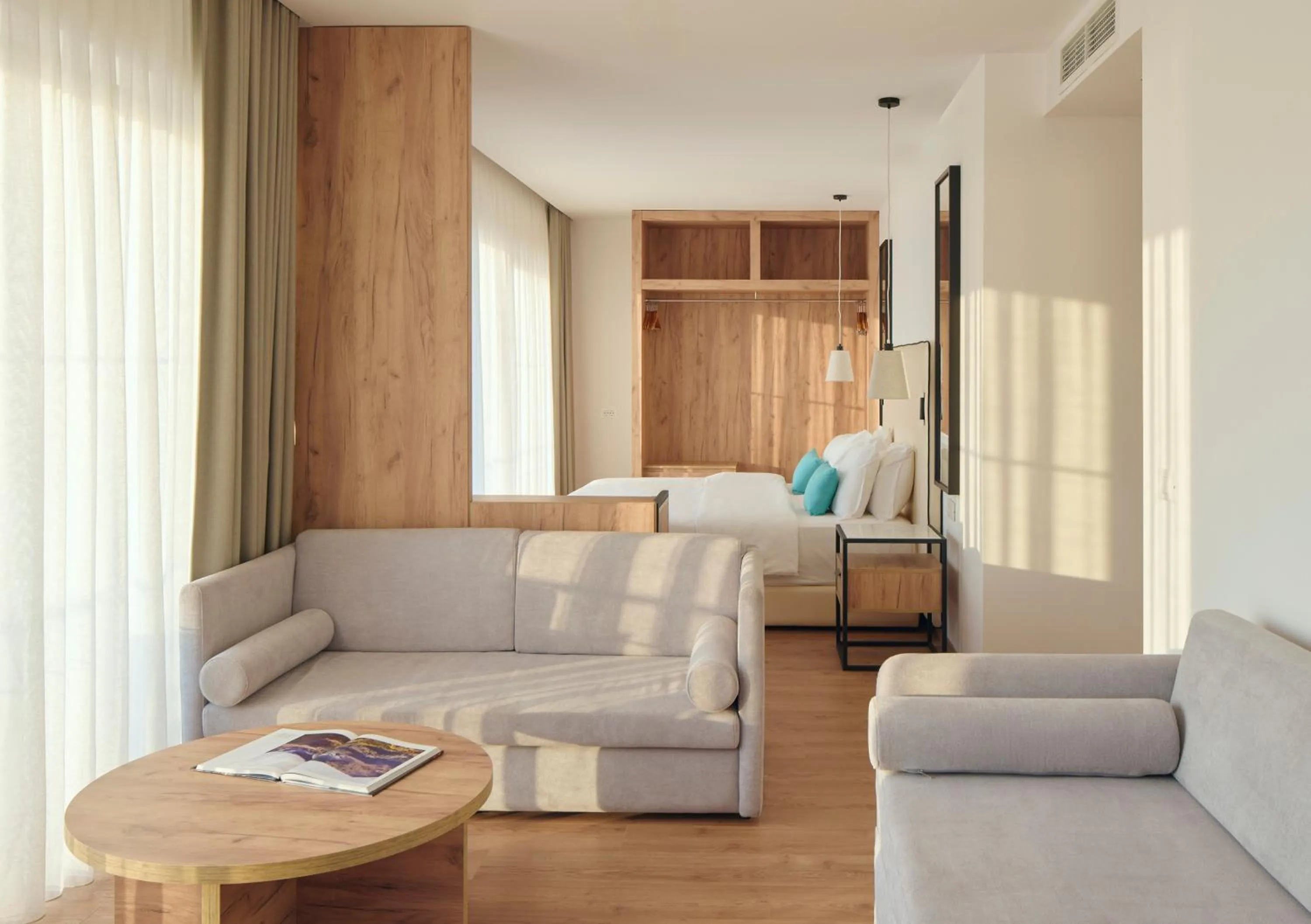 Bed in Sol Tropikal Durrës