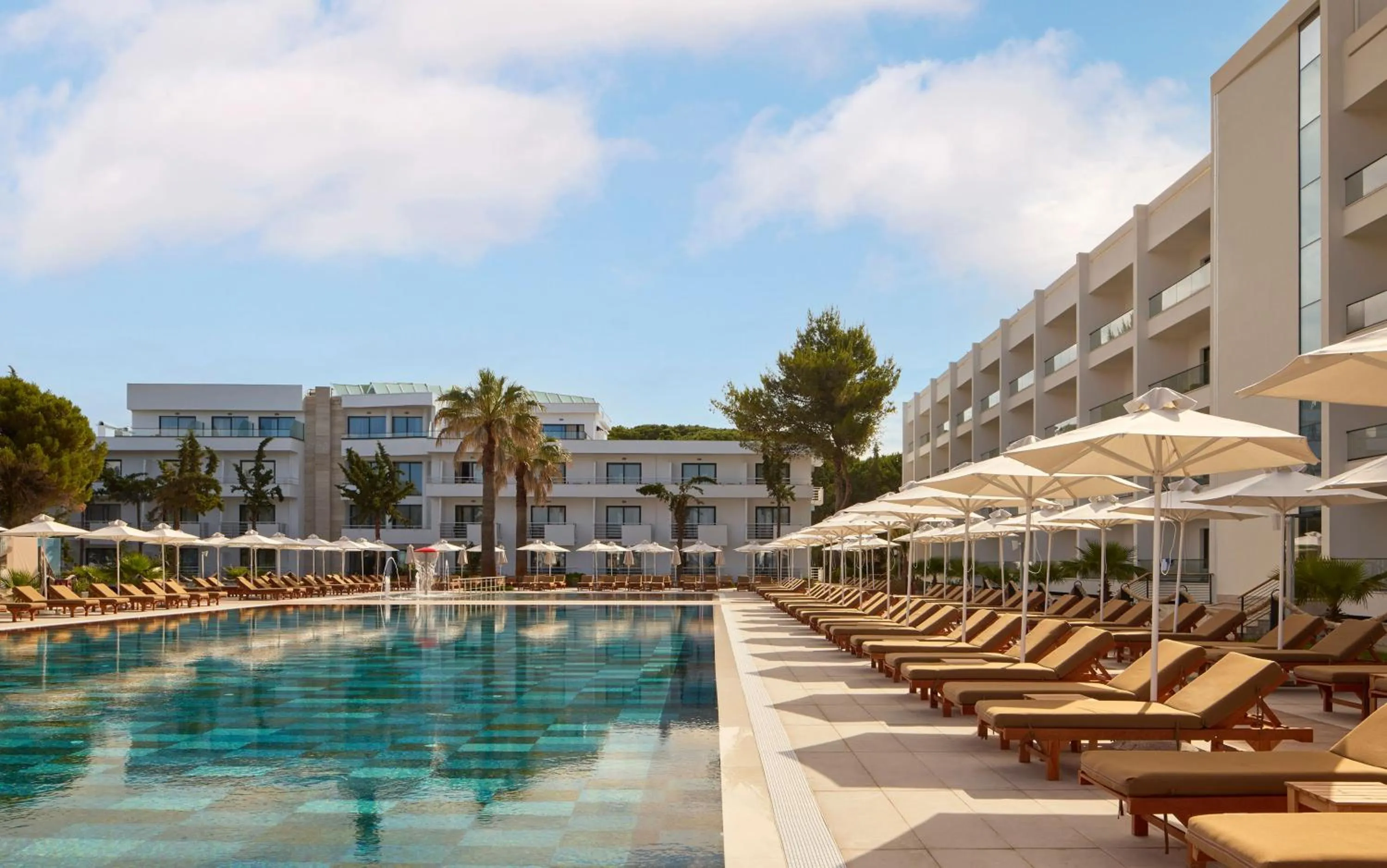 Property building in SOL Tropikal Durres