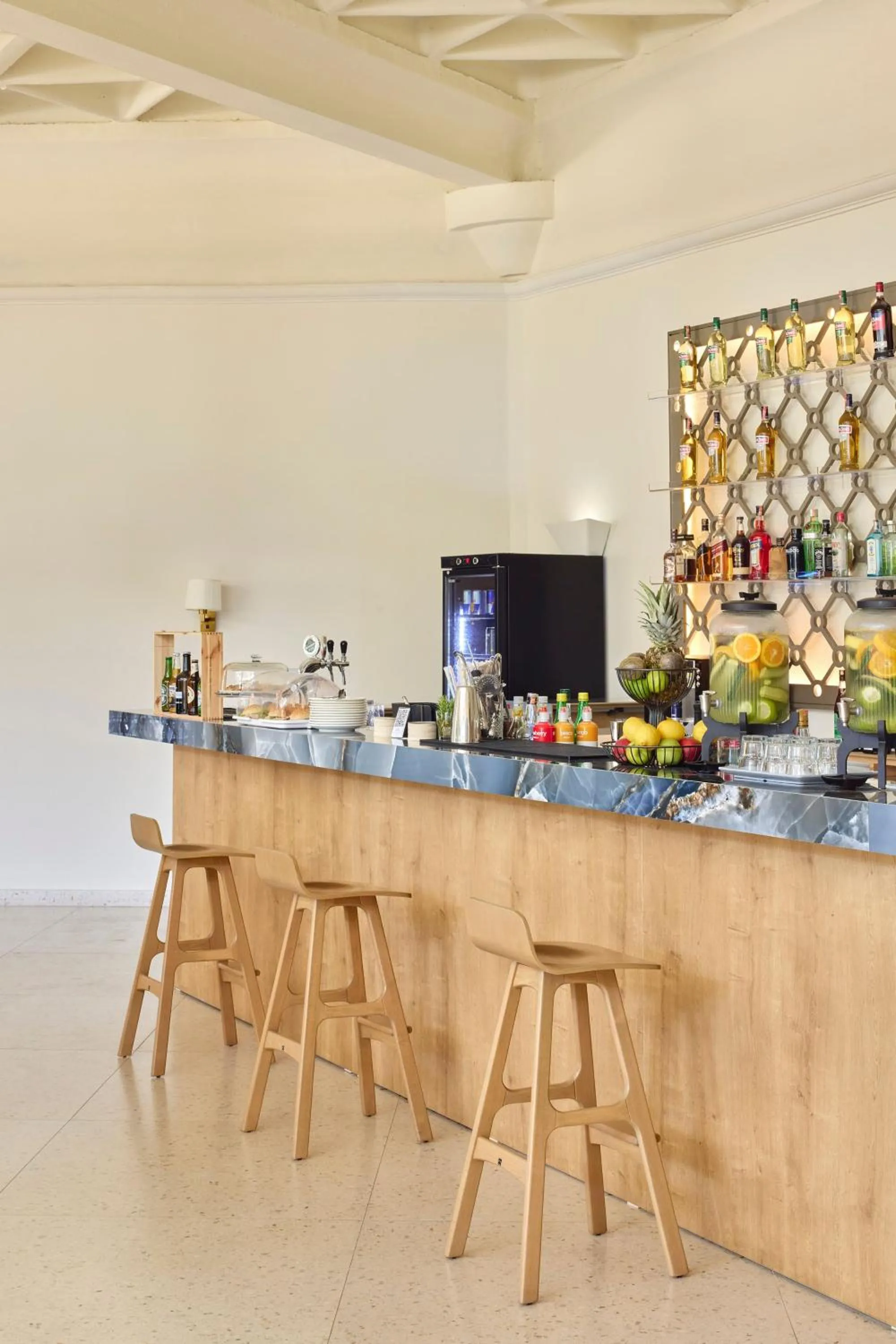 Restaurant/places to eat in SOL Tropikal Durres