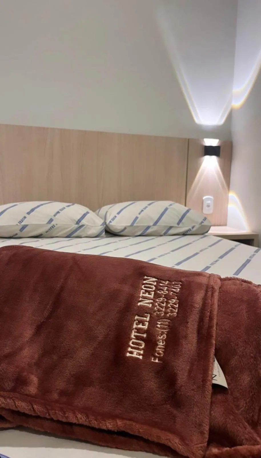 Bed in Hotel Neon - próximo a 25 de março, Bom Retiro e Brás, á 2min do mirante Sampa SKY e pista de skate Anhangabaú