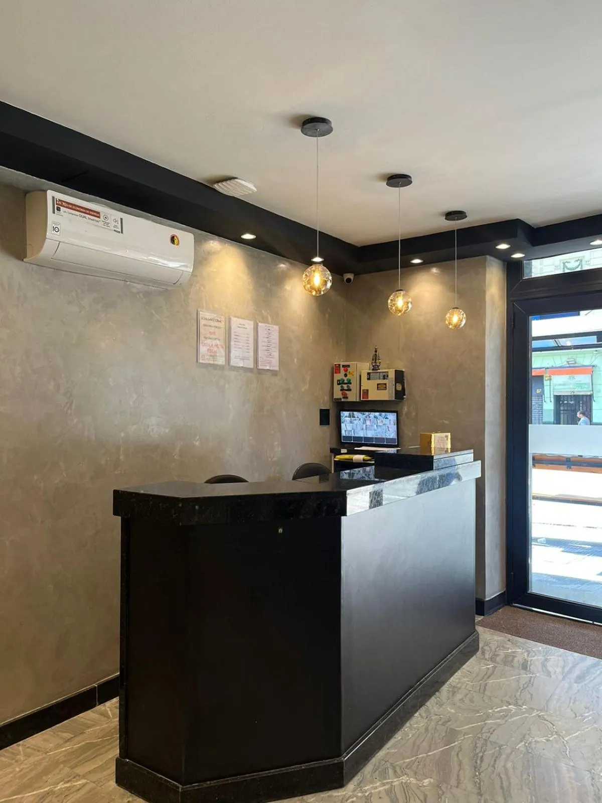 View (from property/room) in Hotel Neon - próximo a 25 de março, Bom Retiro e Brás, á 2min do mirante Sampa SKY e pista de skate Anhangabaú