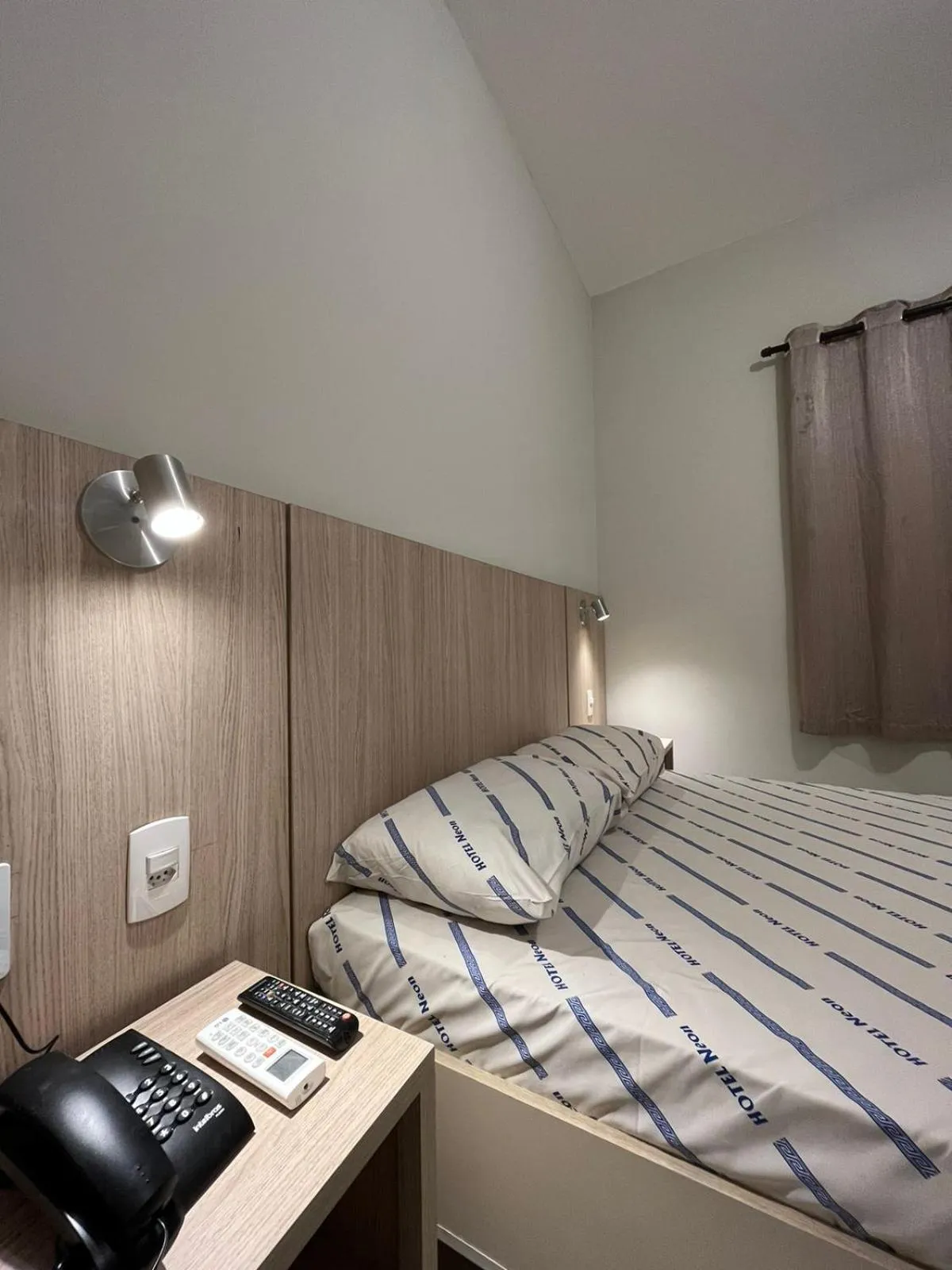 Photo of the whole room in Hotel Neon - próximo a 25 de março, Bom Retiro e Brás, á 2min do mirante Sampa SKY e pista de skate Anhangabaú