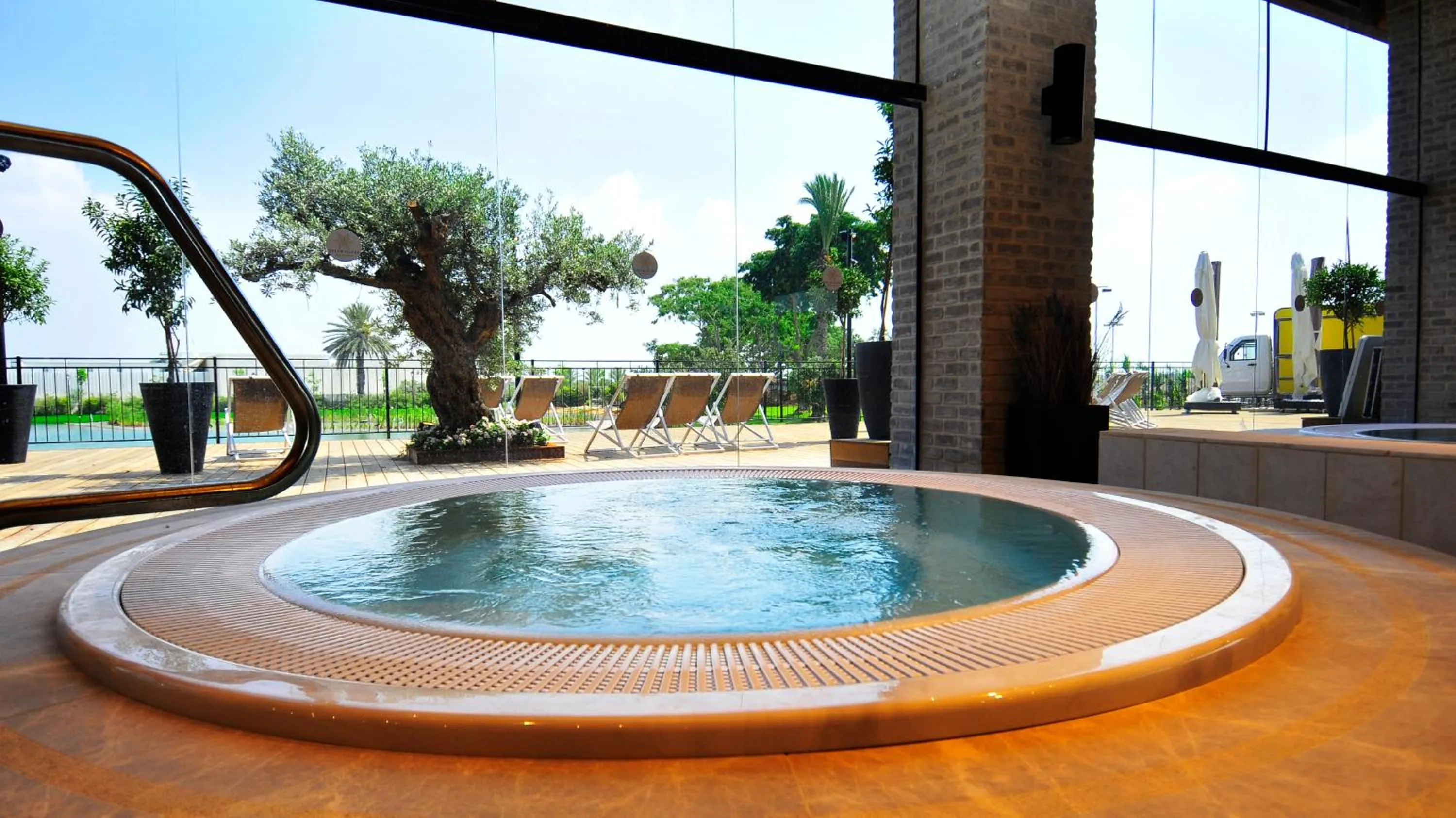 Hot Tub in Dream Island Spa & Health Resort
