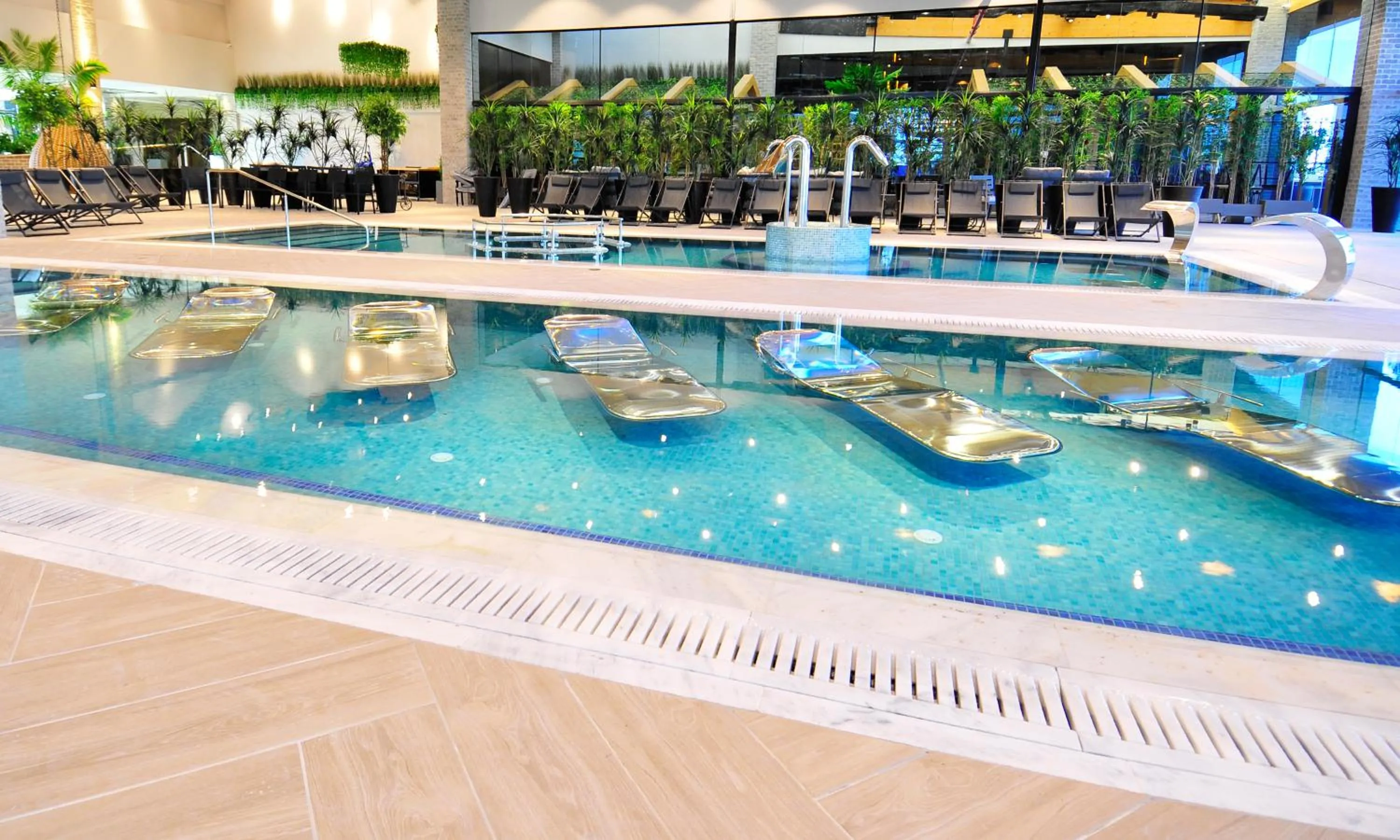 Pool view in Dream Island Spa & Health Resort