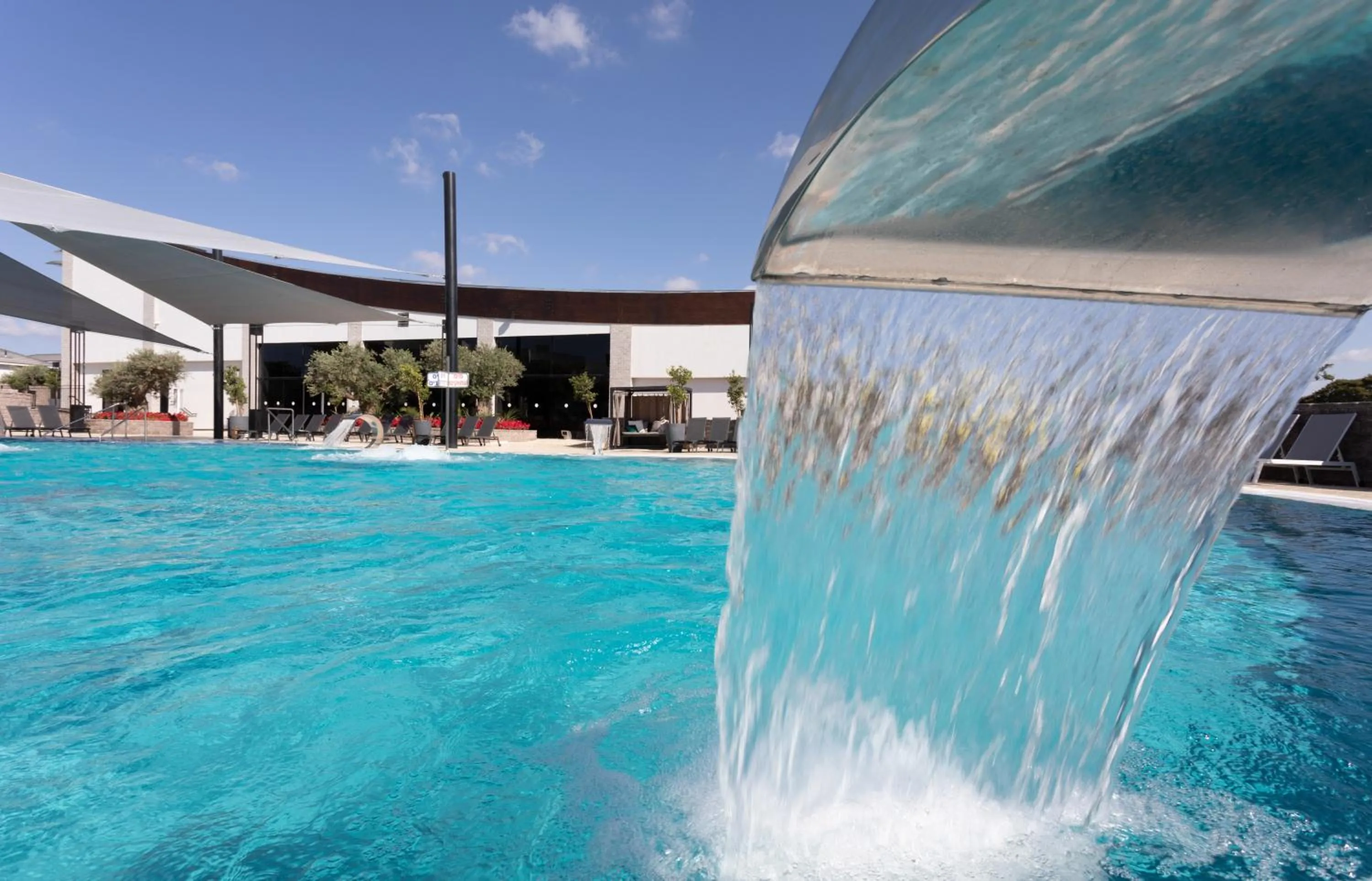 Swimming pool in Dream Island Spa & Health Resort