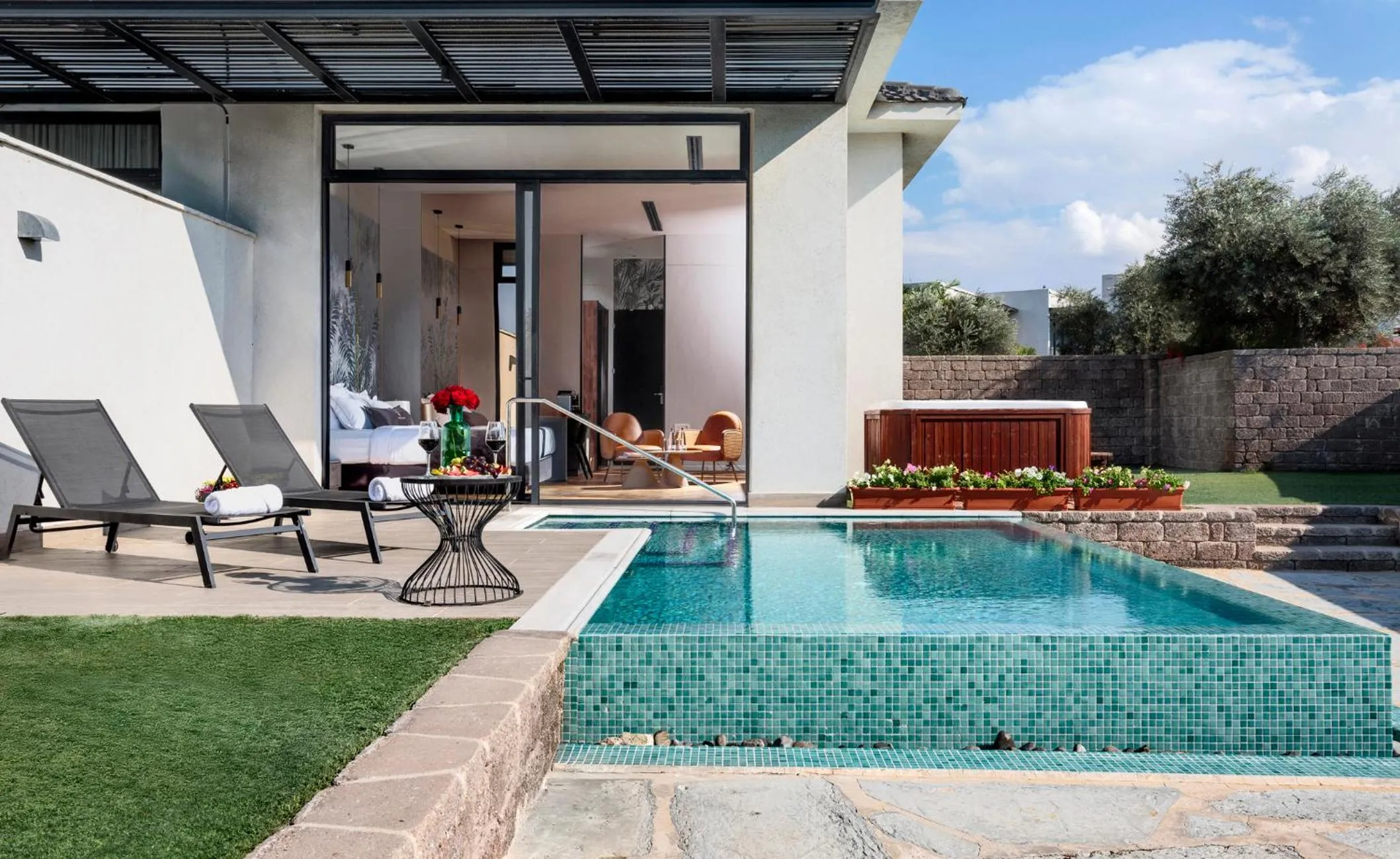 Swimming pool in Dream Island Spa & Health Resort