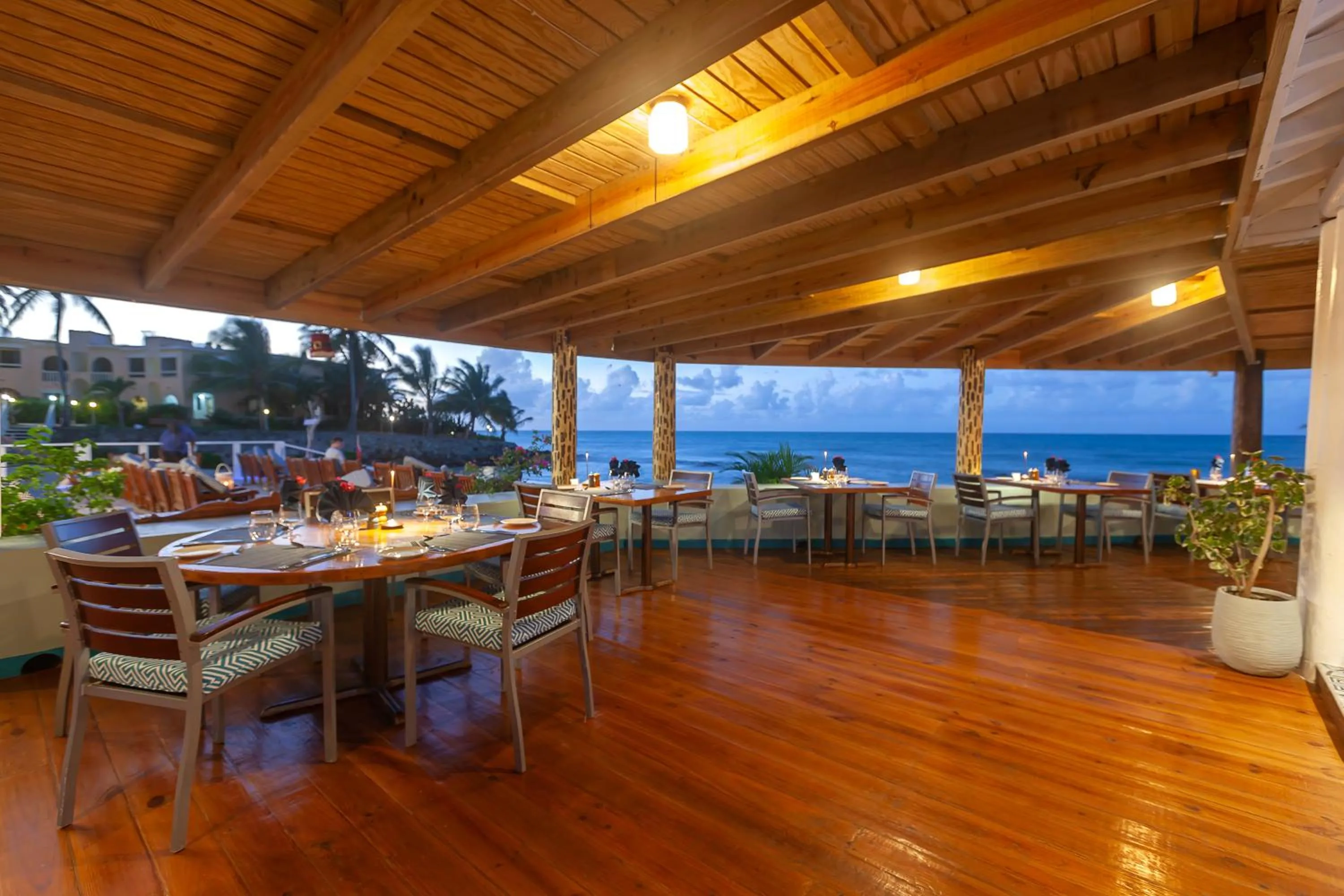 Restaurant/places to eat in Ocean Point Beach Resort & Spa Adults Only