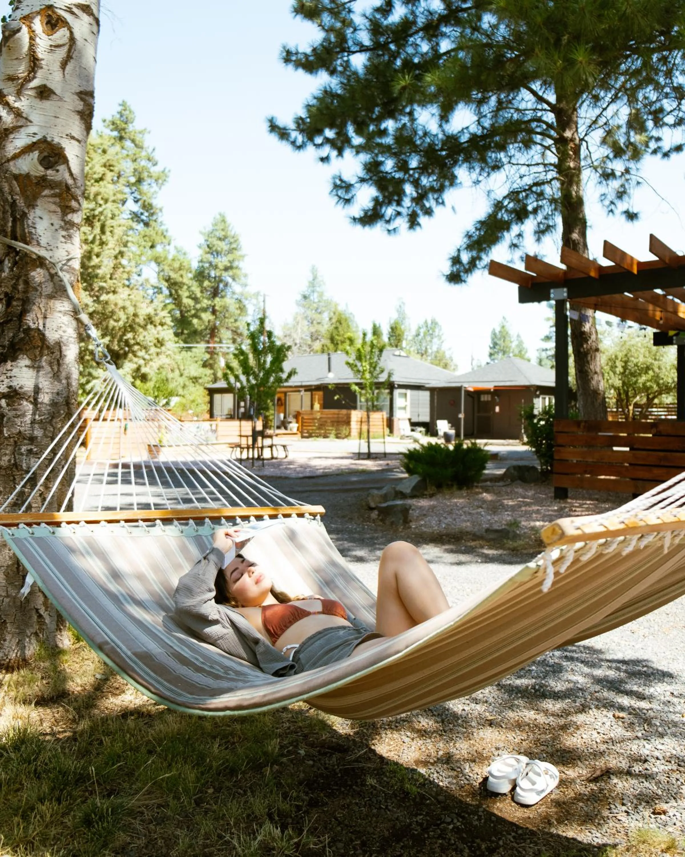 Spring in Left Coast Lodge - Pet Friendly