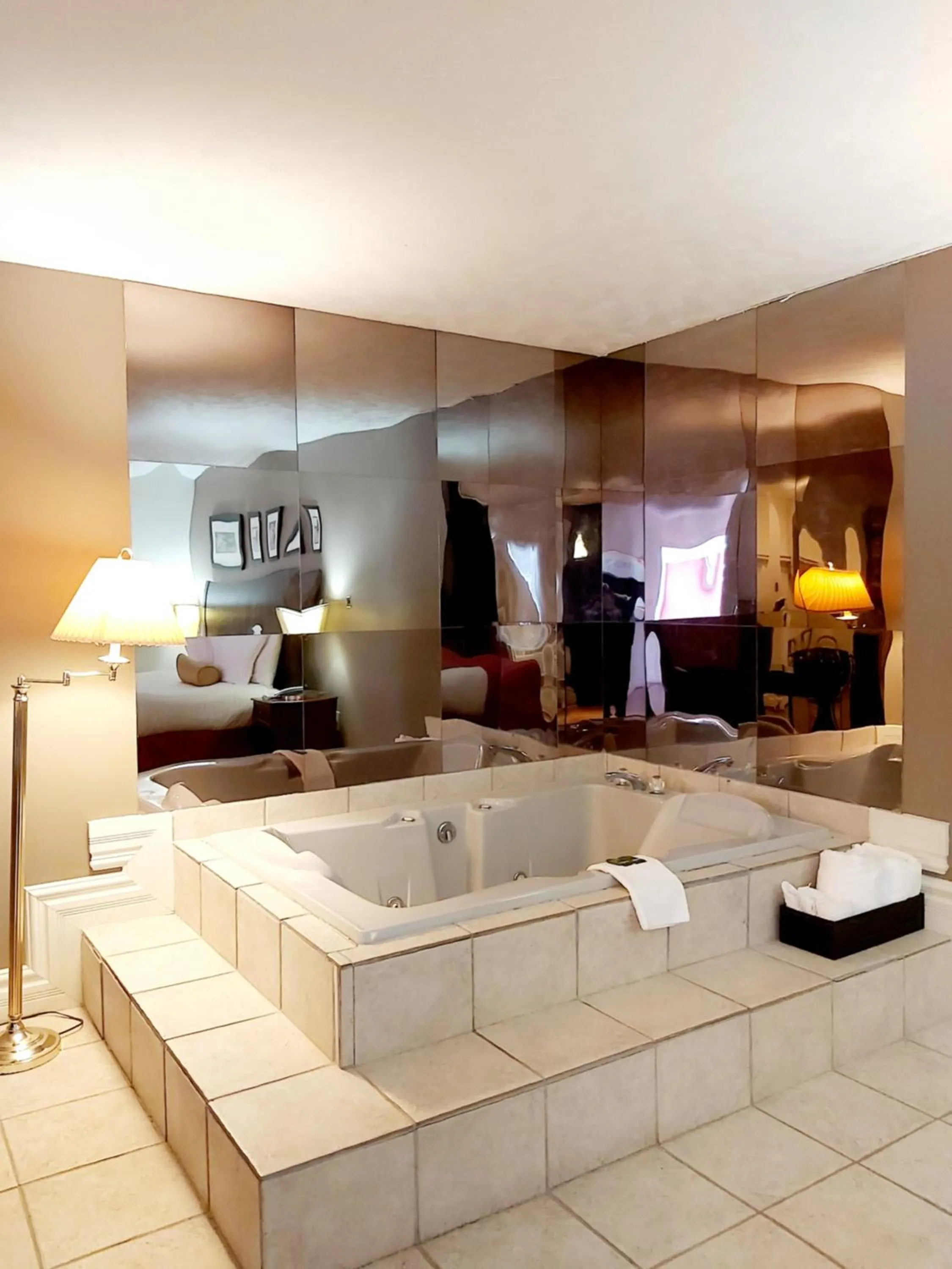 Hot Tub in Seely's Motel