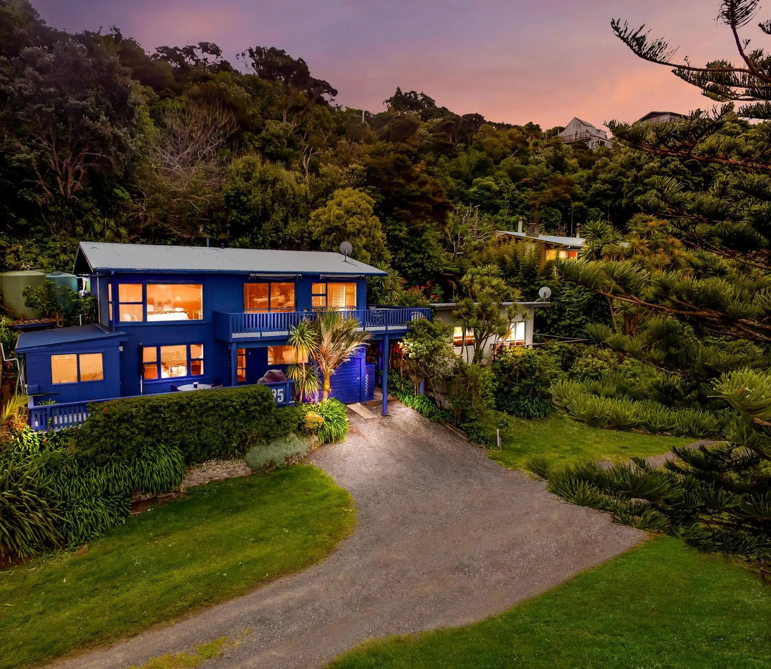 Apartment with Sea View - Wyuna Bay Upstairs in Coromandel Apartments Apartment with Sea View - Wyuna Bay Upstairs in Coromandel Apartments