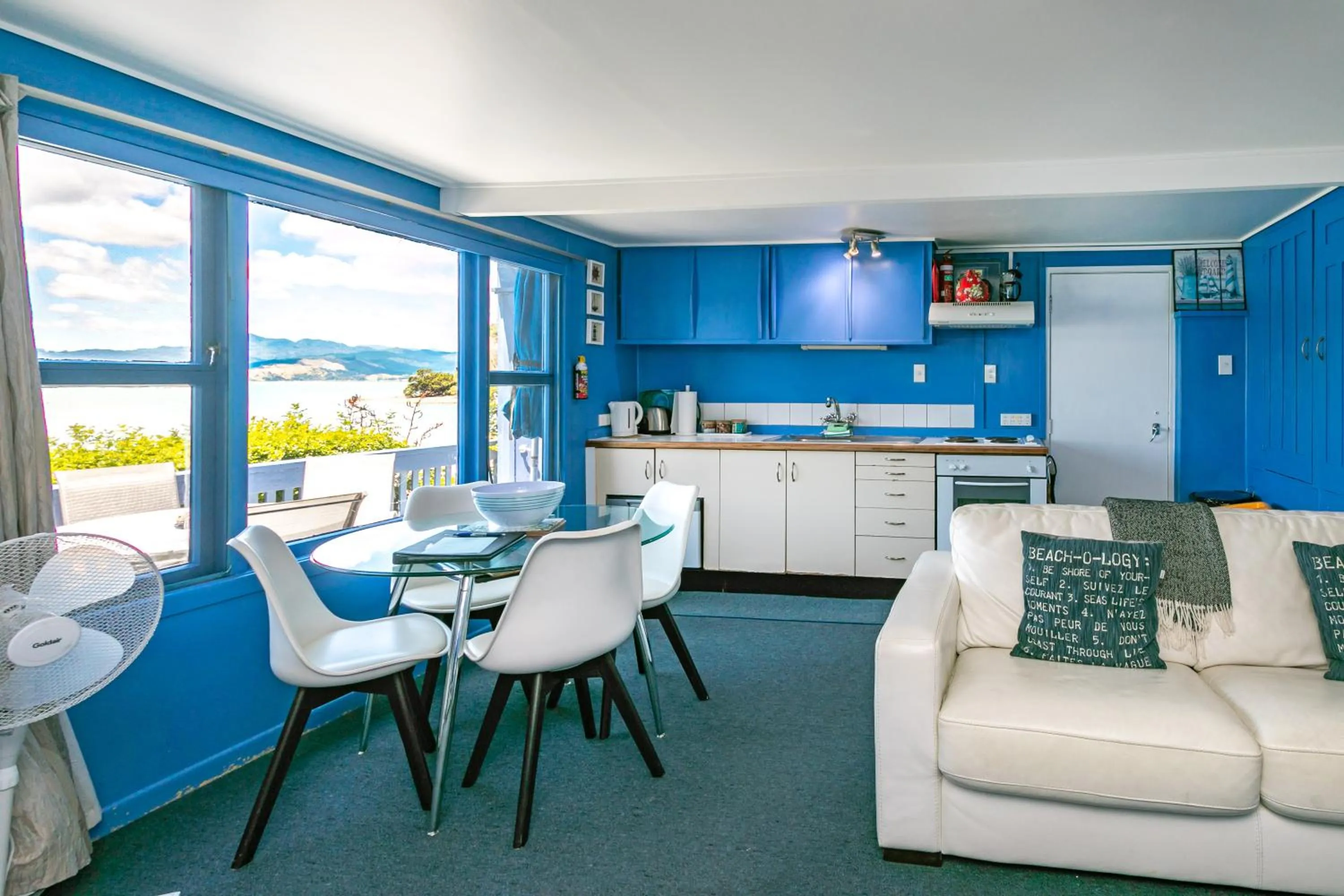 Living room in Coromandel Apartments