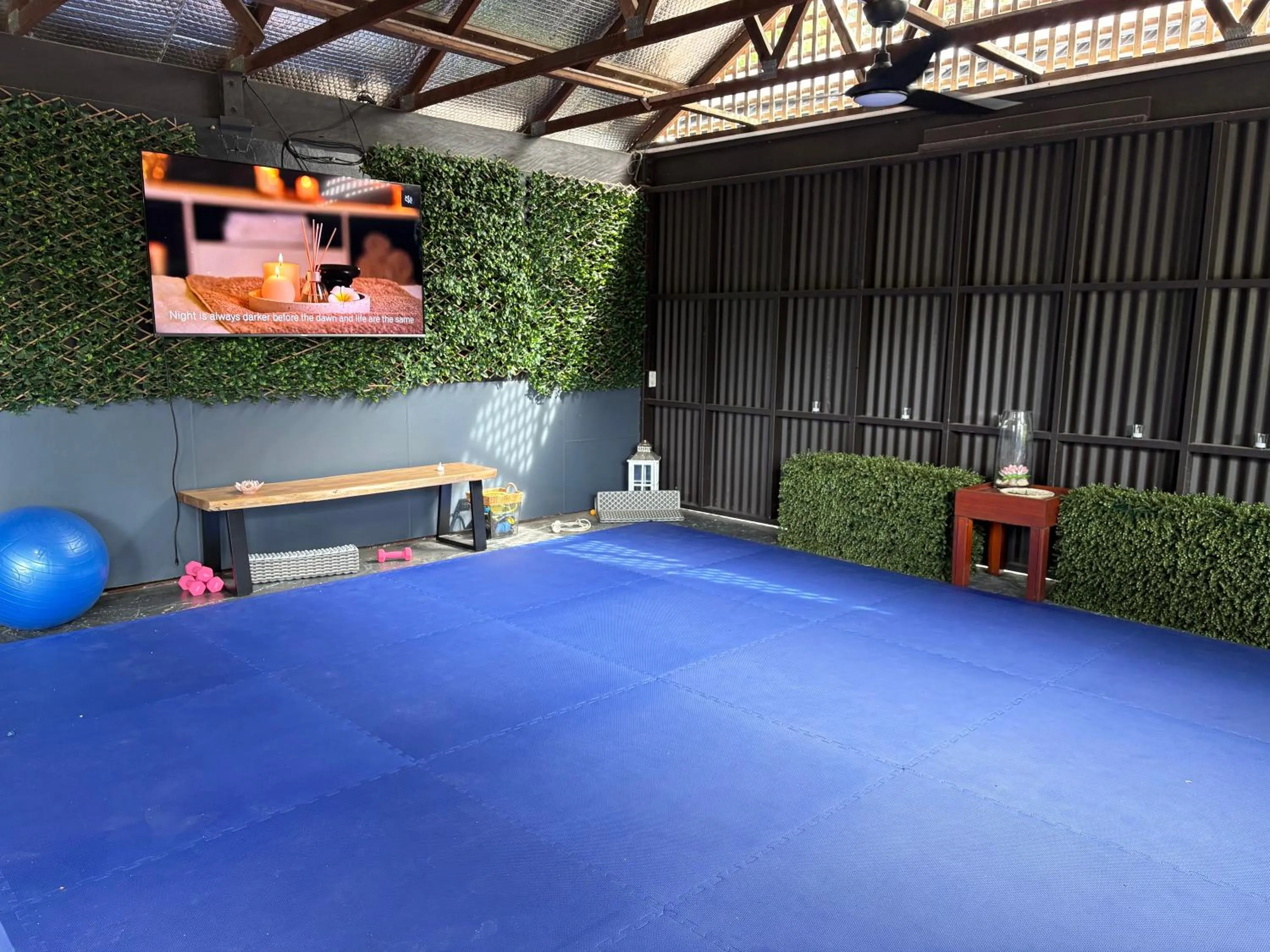 Property building in Coral Beach Lodge