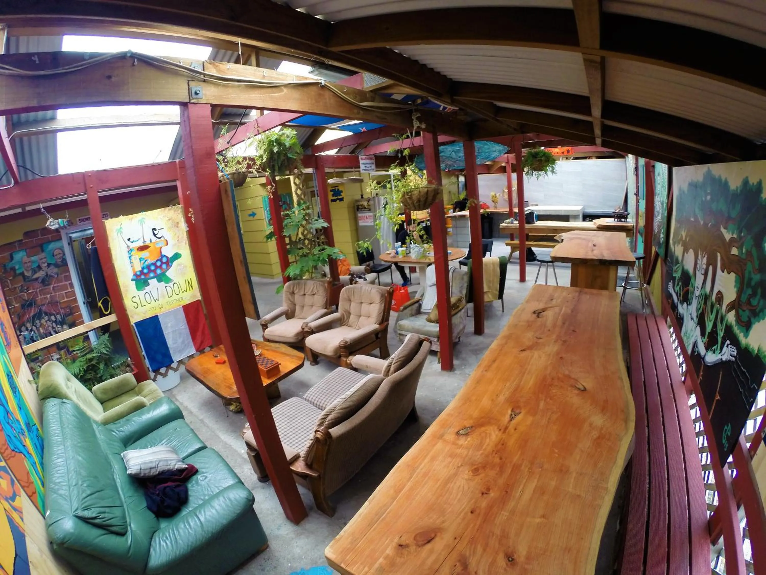 Area and facilities in Bazil's Backpackers BBH Hostel & Surf School