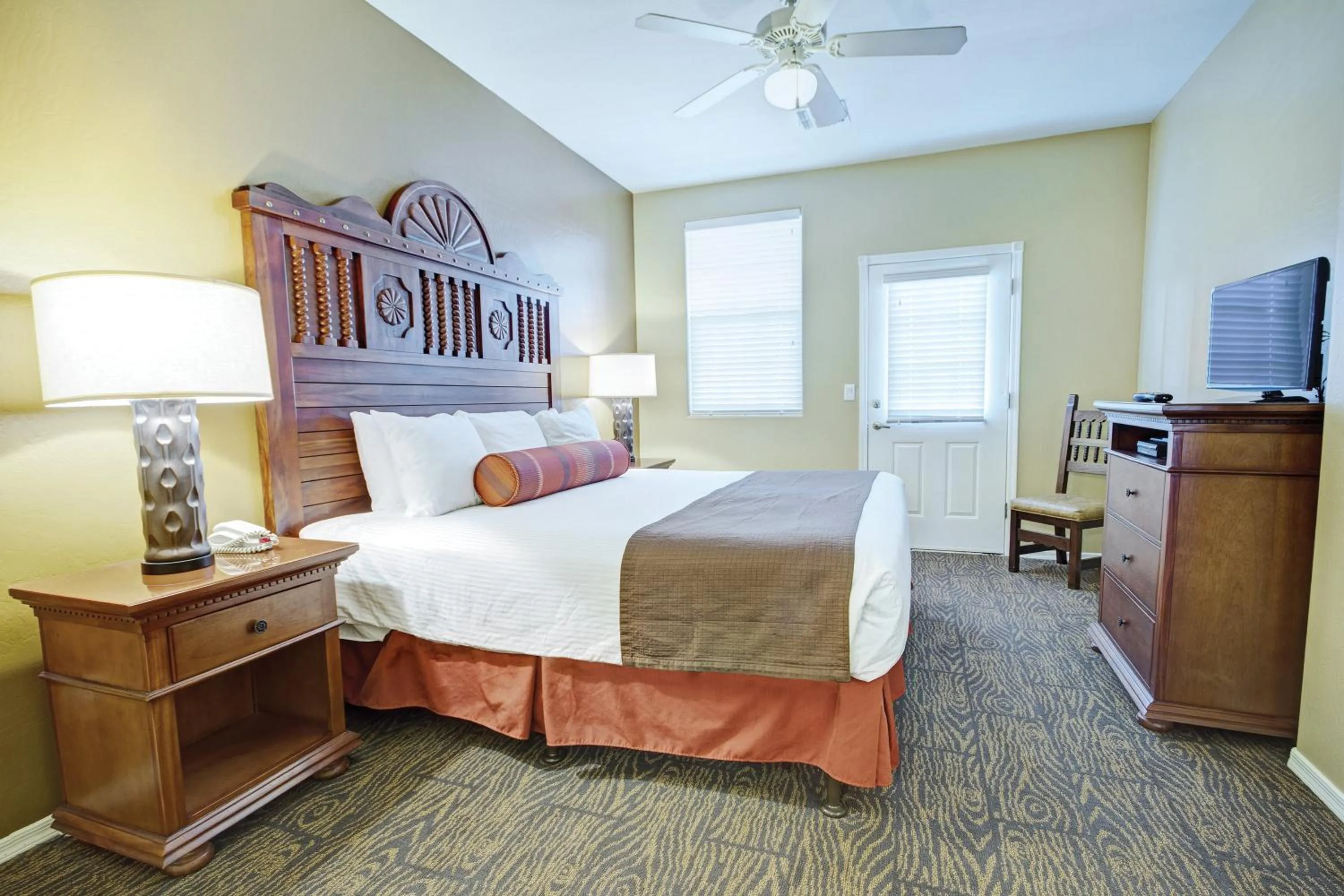 Photo of the whole room, Bed in WorldMark Bison Ranch