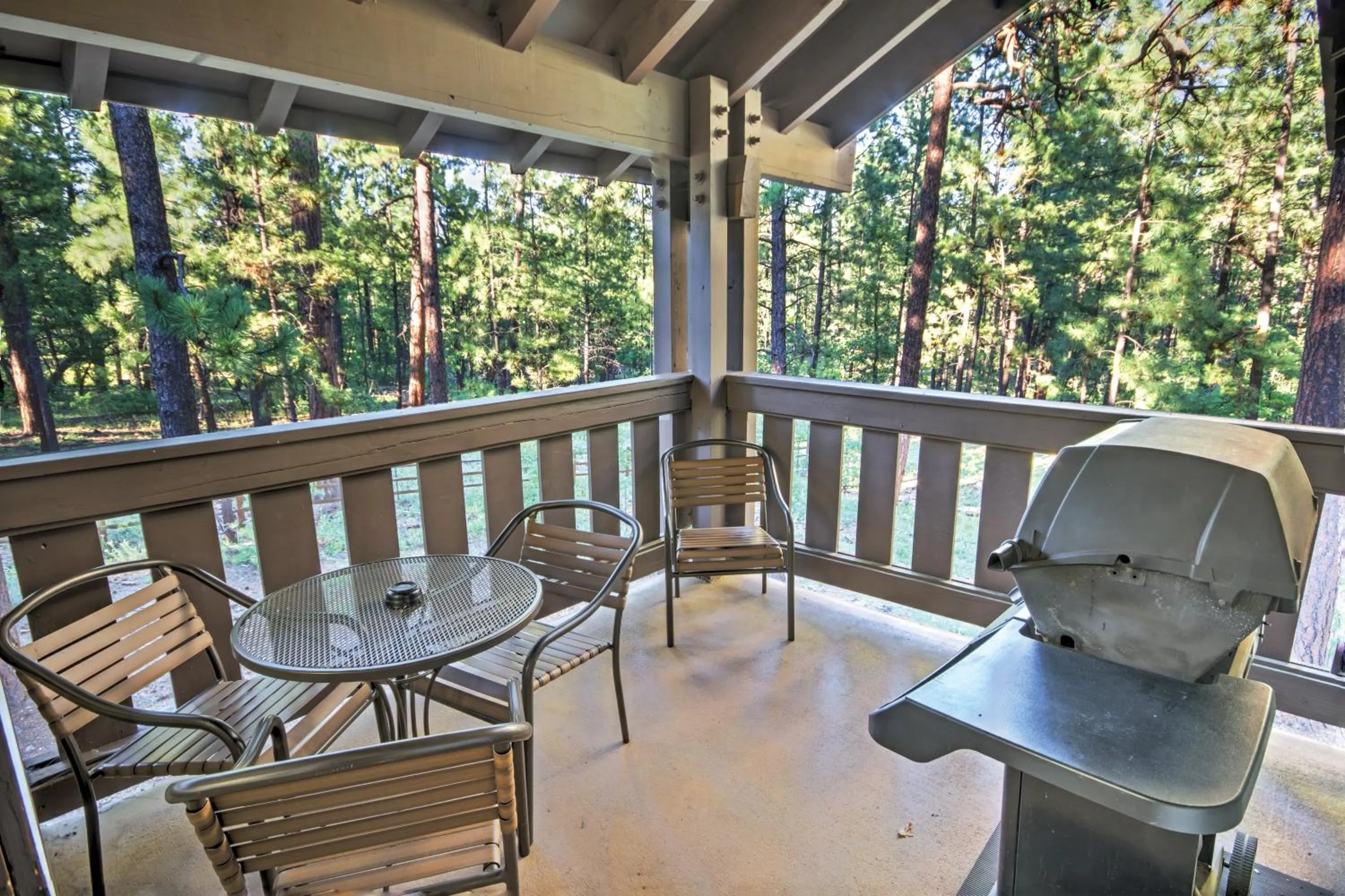 Property building in WorldMark Pinetop