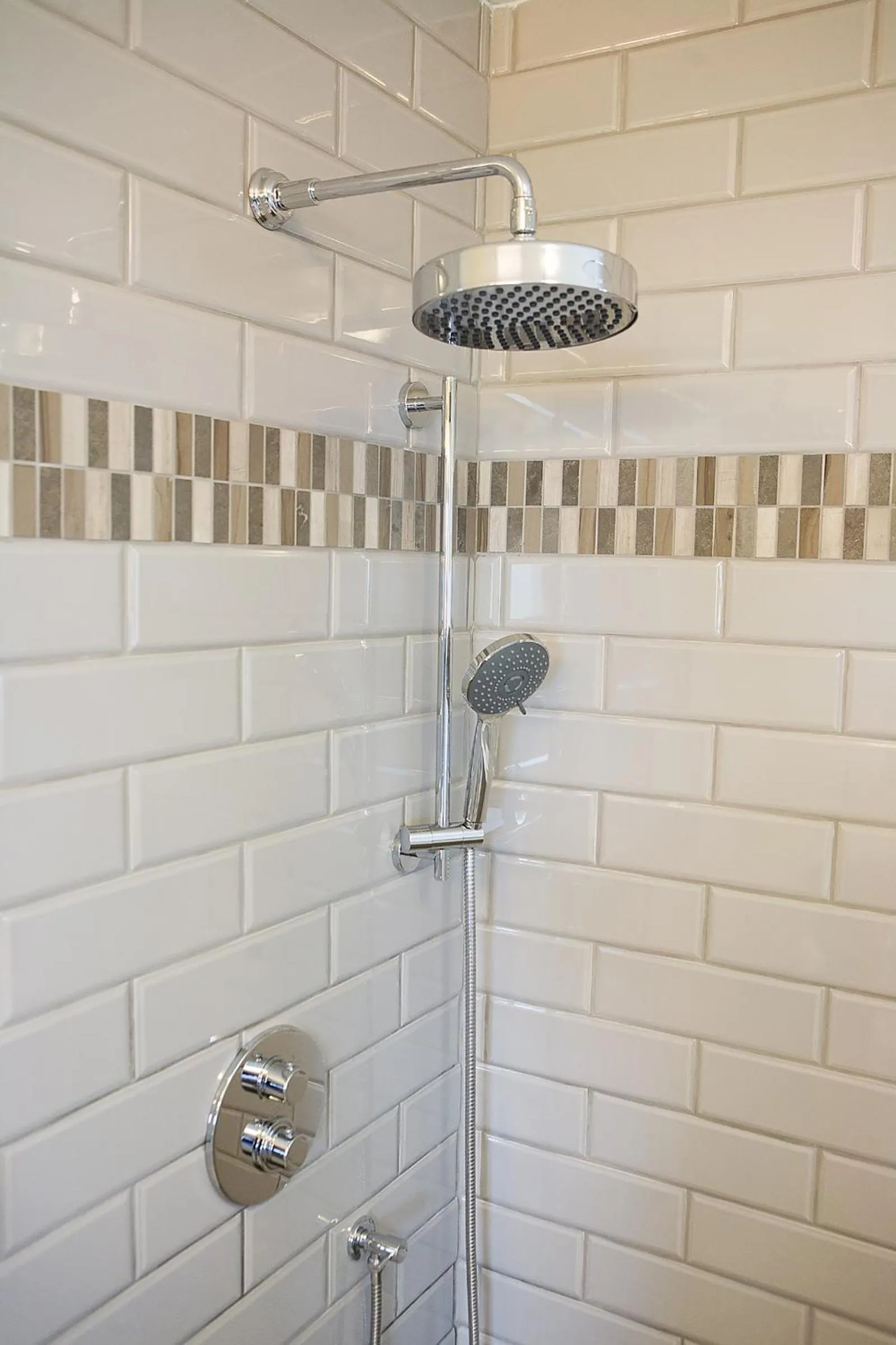 Shower in Super 8 by Wyndham Port Elgin