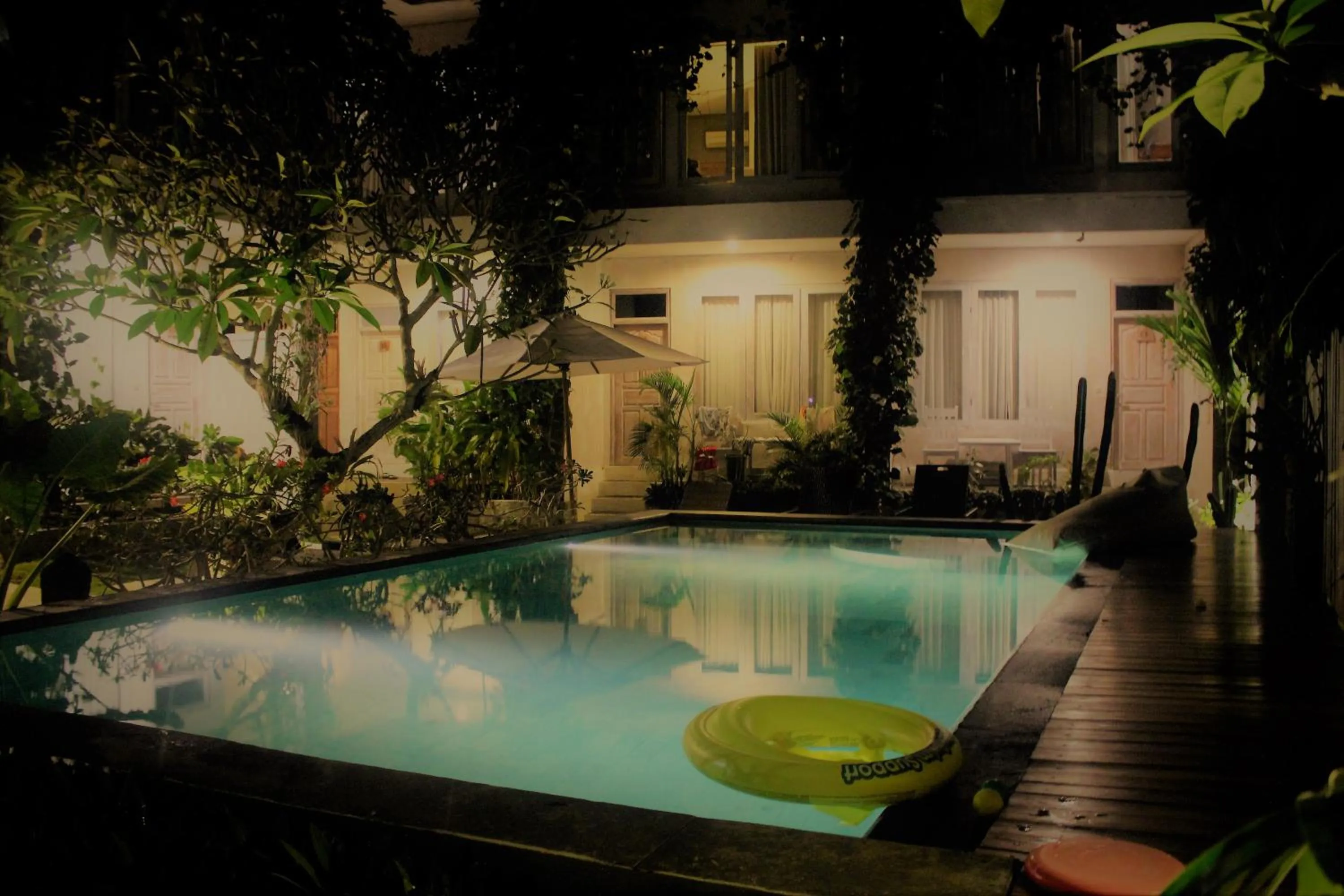 Property building in Bingin Inn