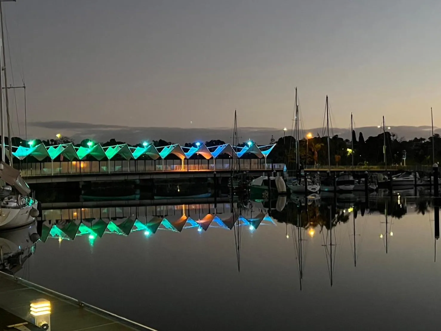 Night in Kensington Motel