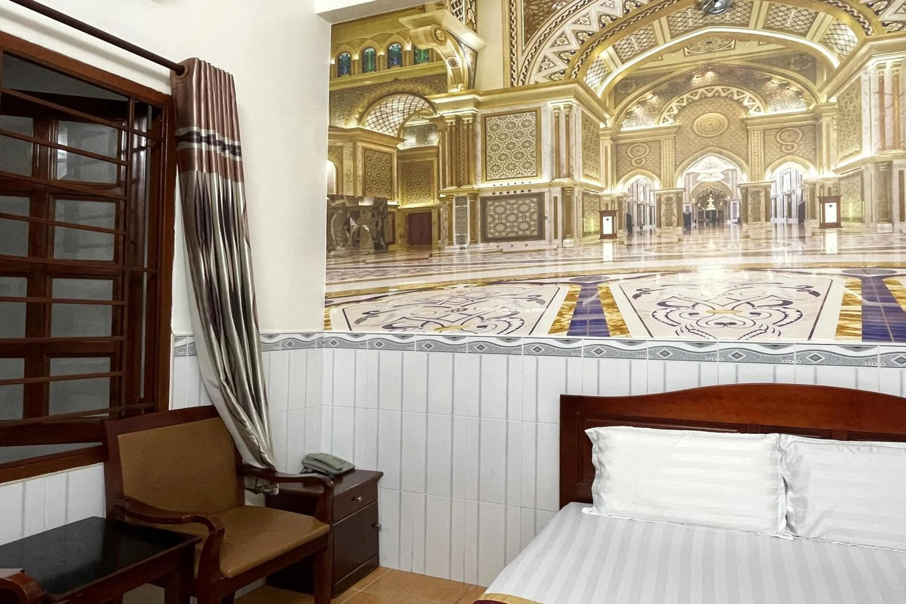 Bedroom, Bed in Hung Anh Hotel