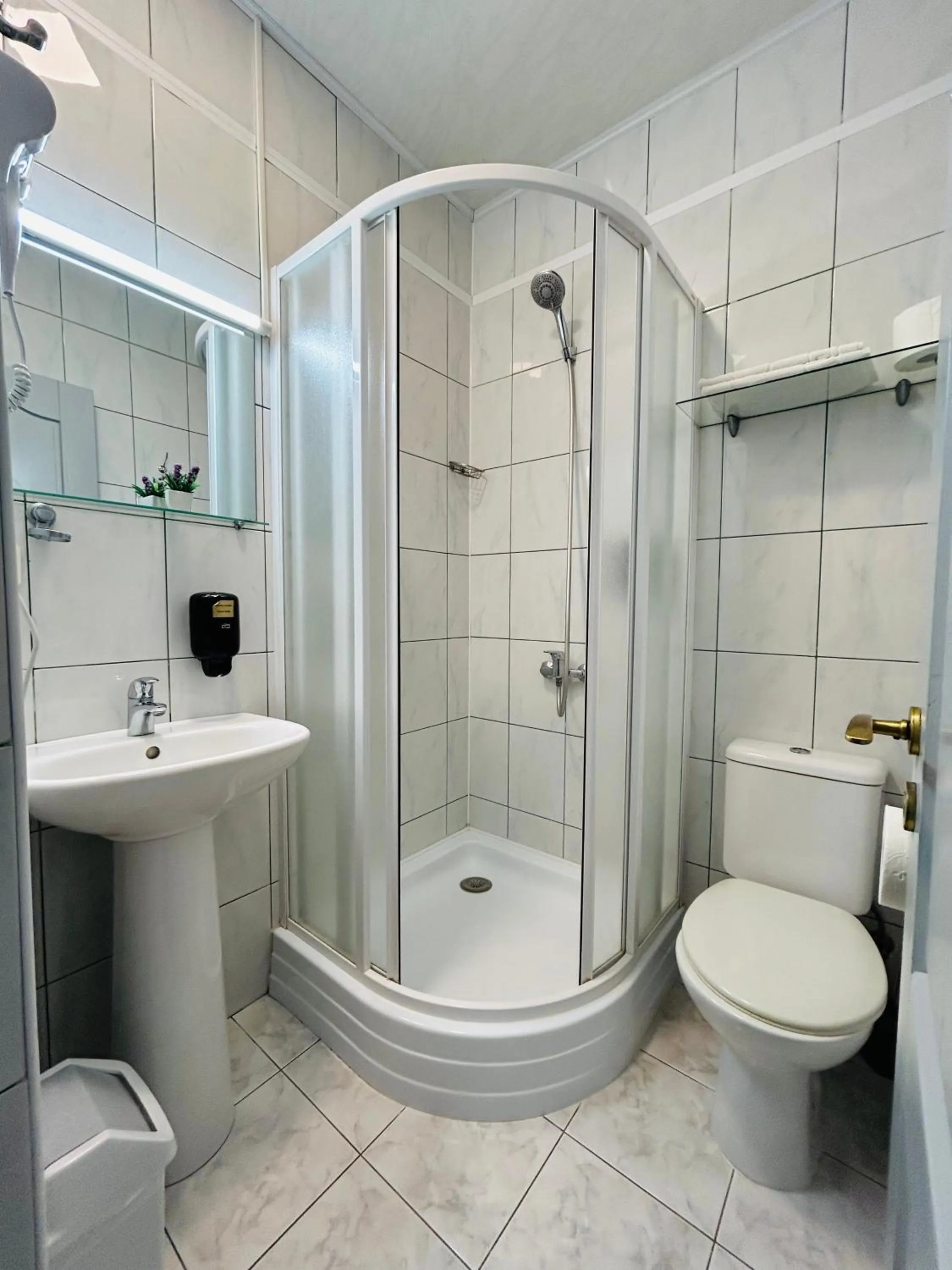 Shower in Viešbutis Banga