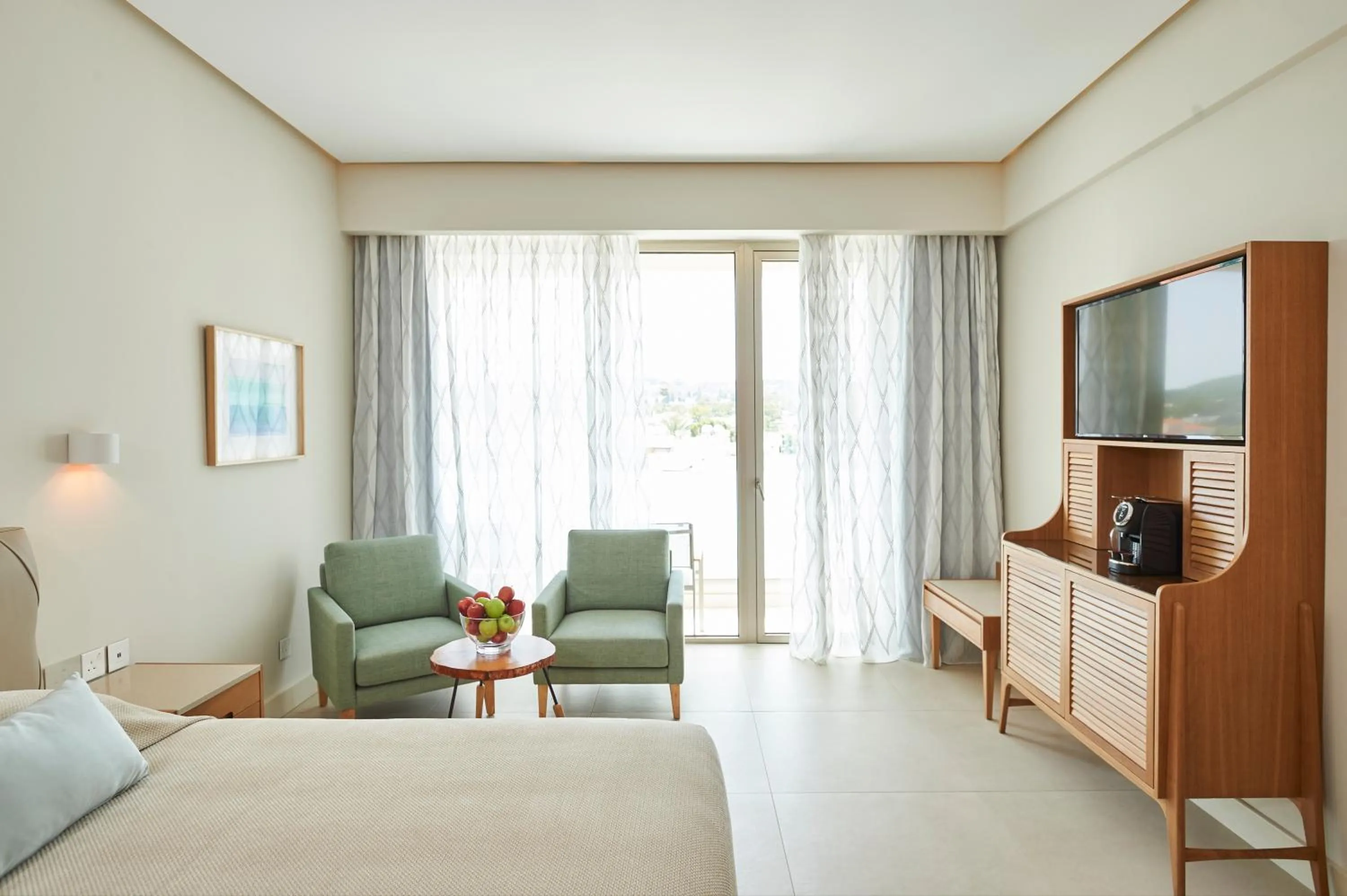 Seating area, Bed in Sunrise Jade - Adults Only