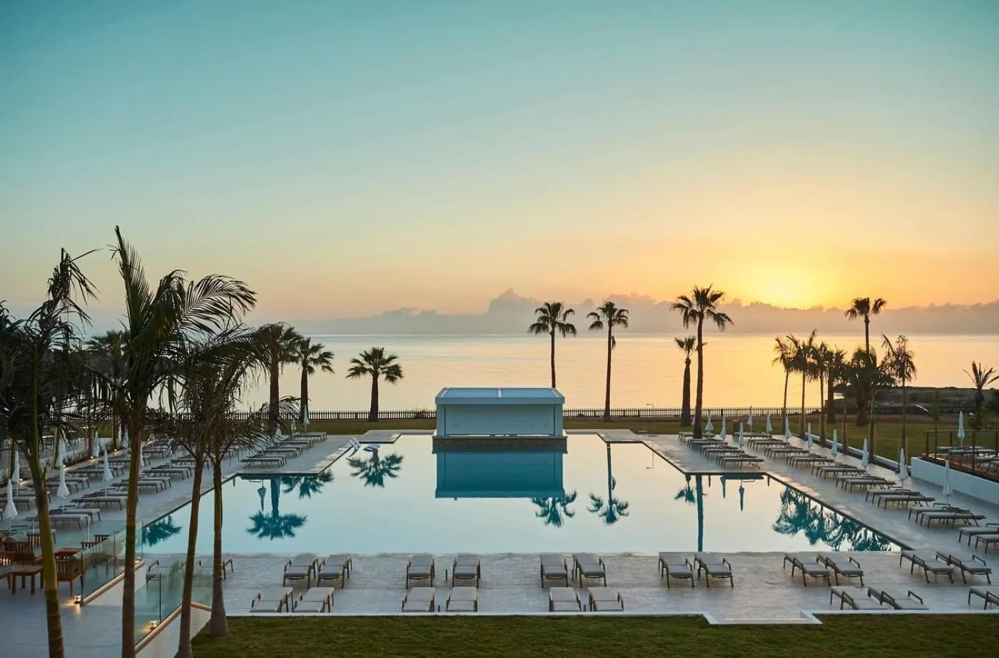 Swimming pool in Sunrise Jade - Adults Only